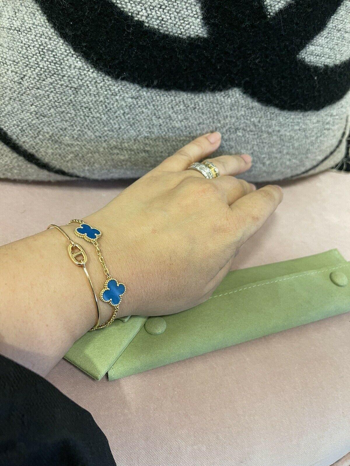 Women's Womens Designer Van Cleef & Arpels Alhambra Bracelet 5 Motifs - Agate For Sale