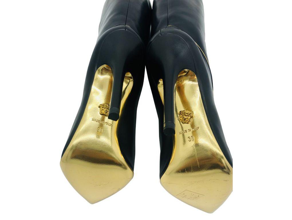 WOMENS DESIGNER Versace Black and Gold Studded Boots/Booties - 38 In New Condition For Sale In London, GB
