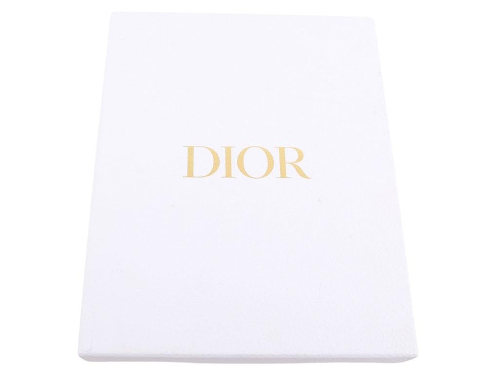 Just stunning.! This embroidered Dior travel vanity case is part of the Dioramour capsule collection. This features white and black squares filled with embroidered red hearts. A preloved bag in excellent condition.
BRAND	
Dior

FEATURES	
CHRISTIAN