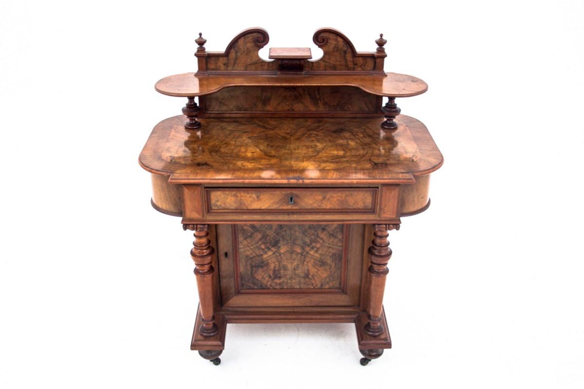 Schreibtisch für Damen, Nordeuropa, um 1860. im Angebot 7