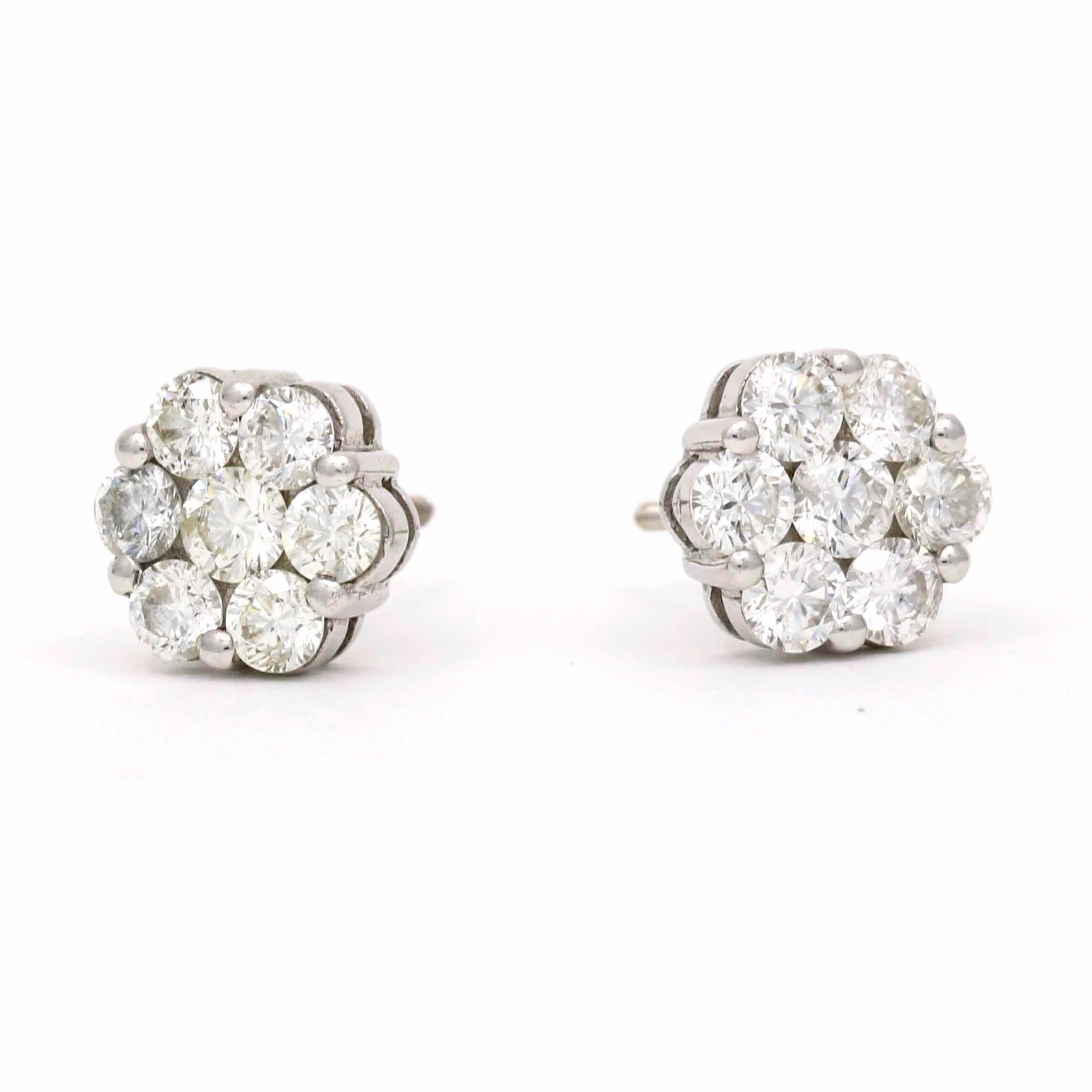 Contemporary Women's Diamond Cluster Earrings in 18k White Gold 2.00 Cttw
