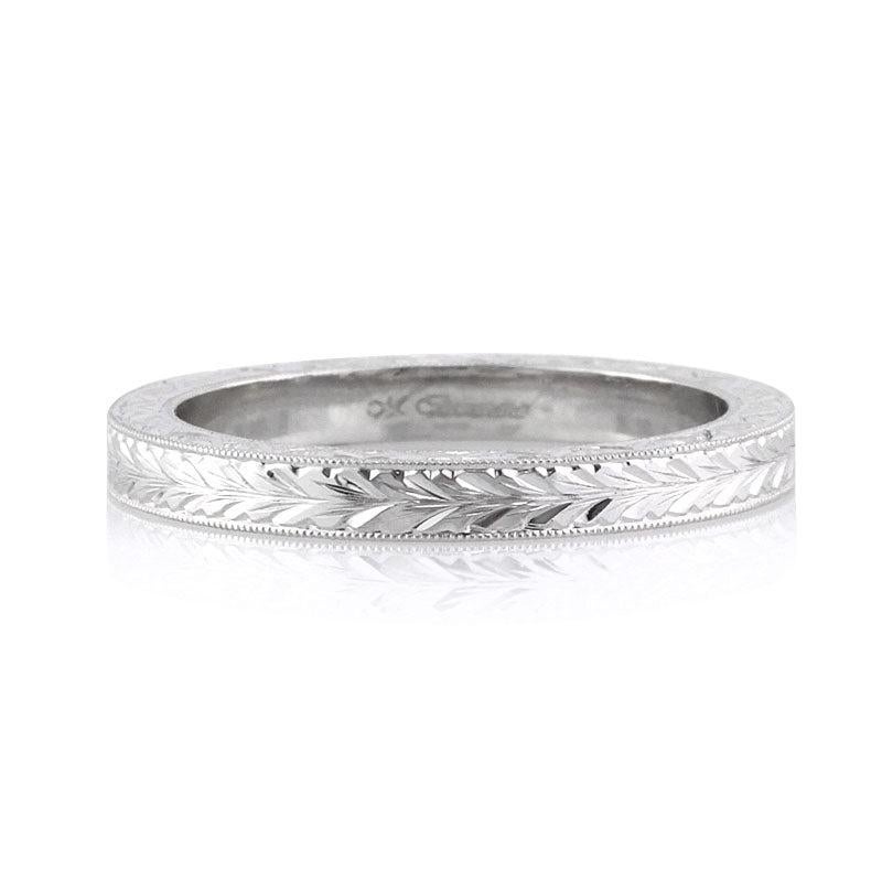 Women
s Hand Engraved Wedding Band in 18k White Gold For Sale