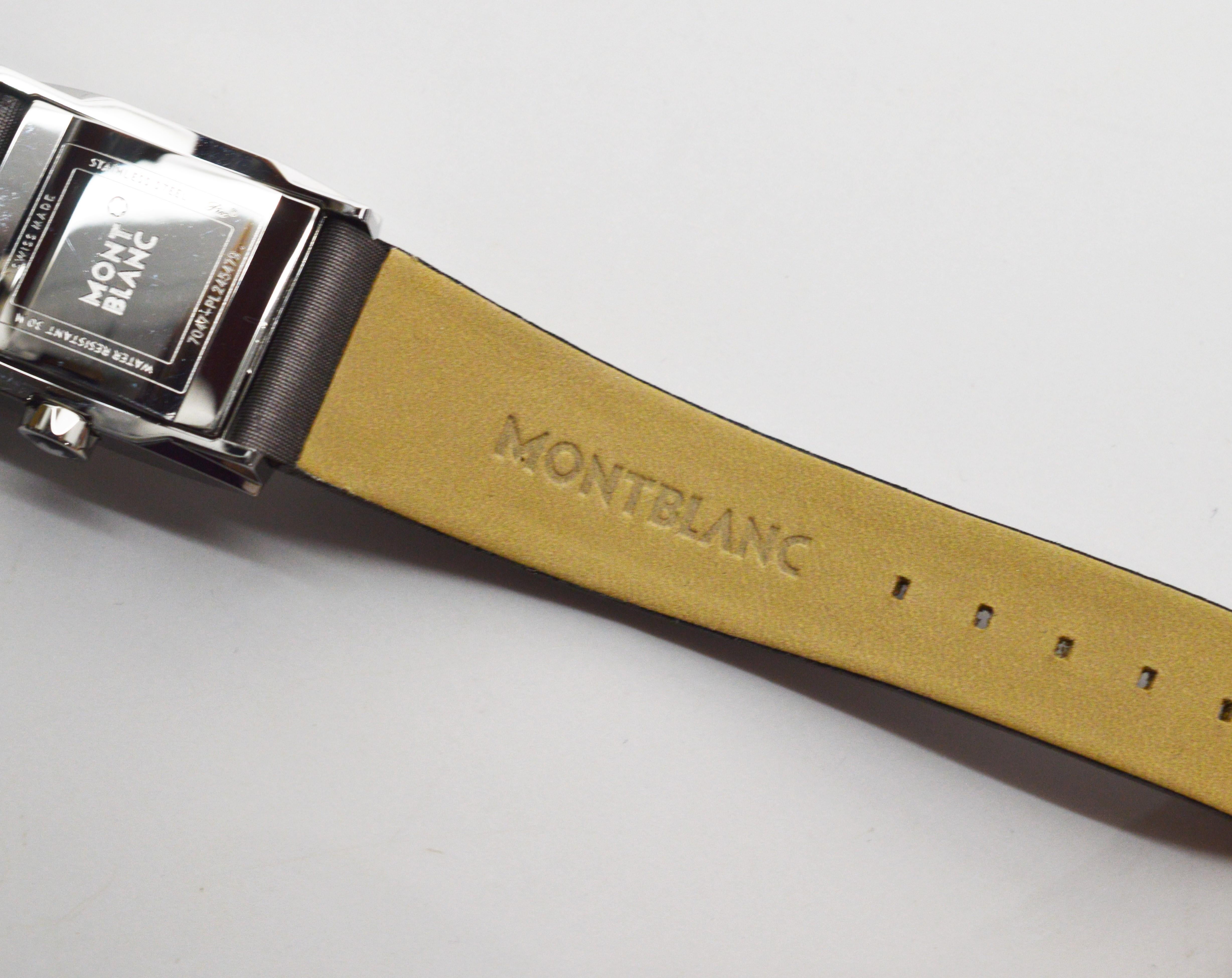 Montre-bracelet Montblanc à profil en acier inoxydable pour femme en vente 3