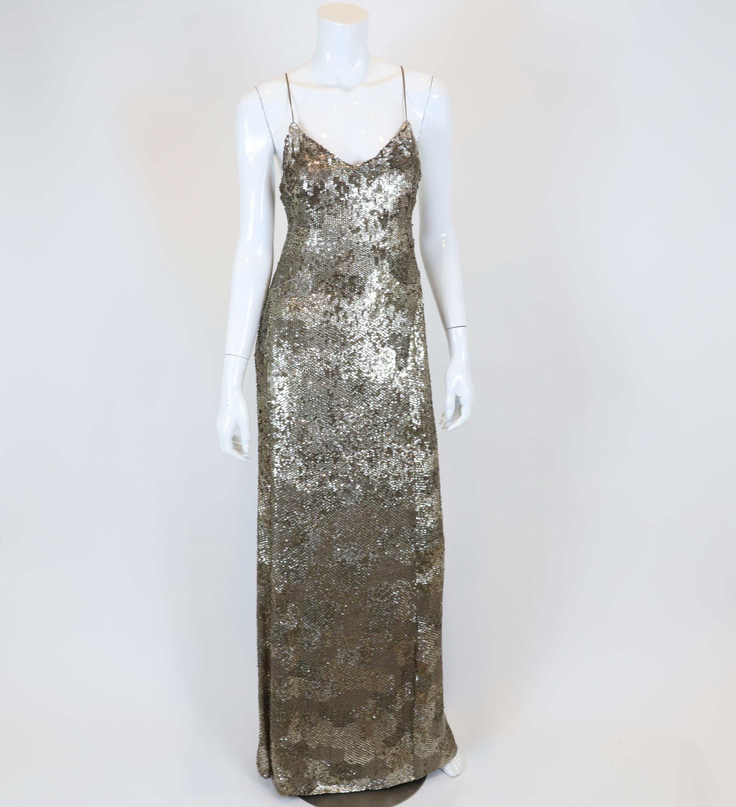 Women's Ralph Lauren Collection Size 2 Gold Dress
Spaghetti strap sequin gown
