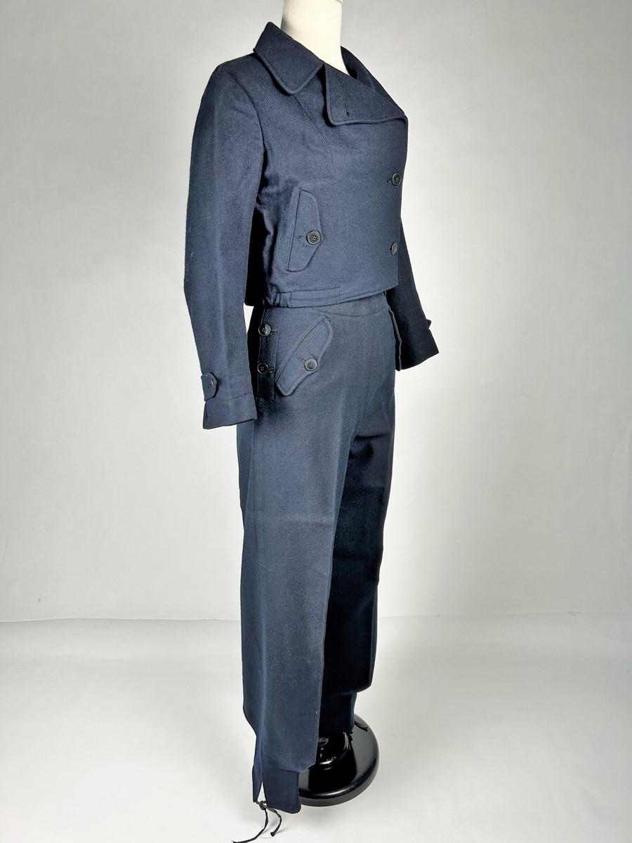 Women's ski jacket and trousers in navy wool - Galeries Lafayette Paris C. 1930 In Good Condition In Toulon, FR