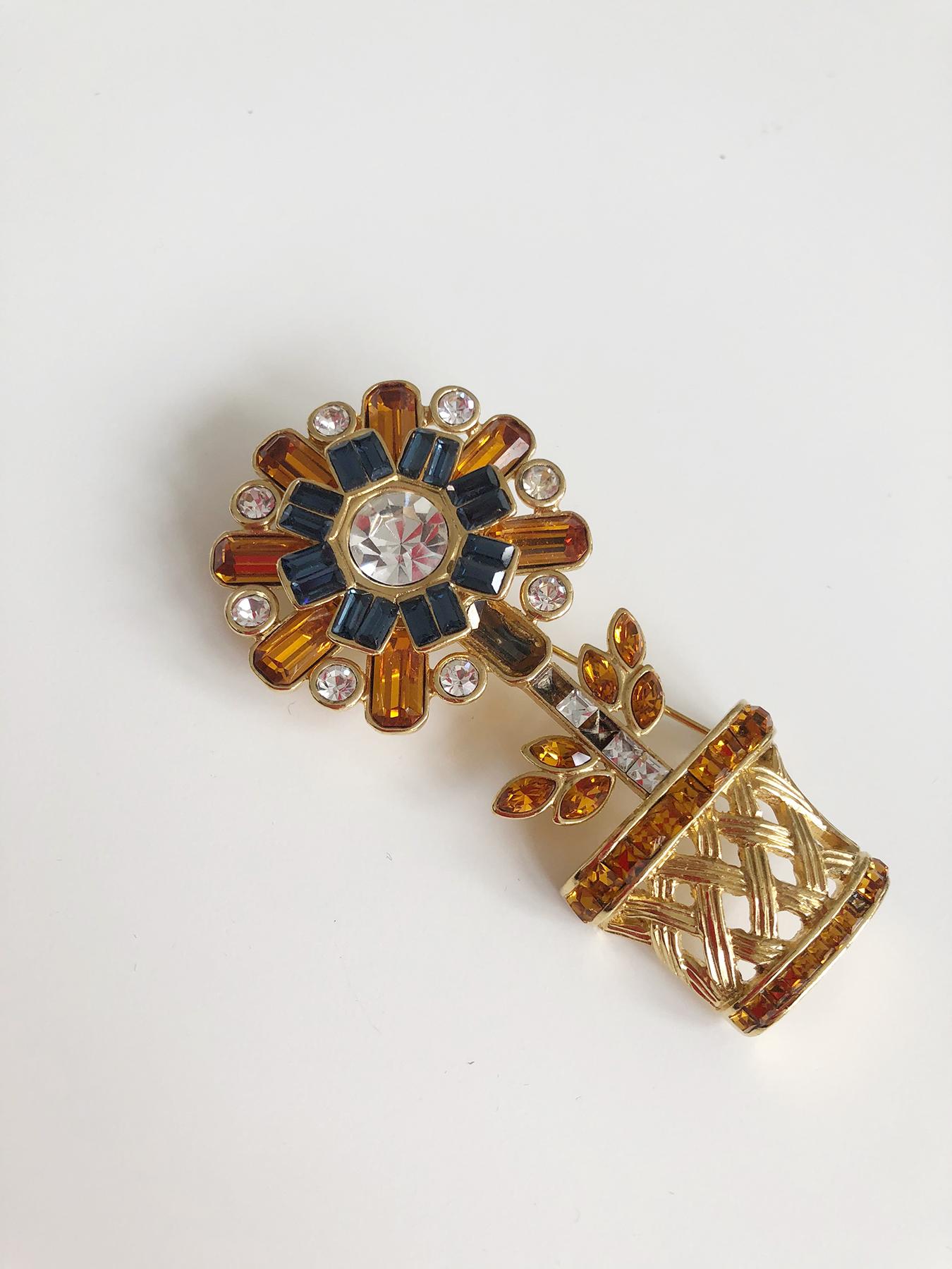 valentino brooch