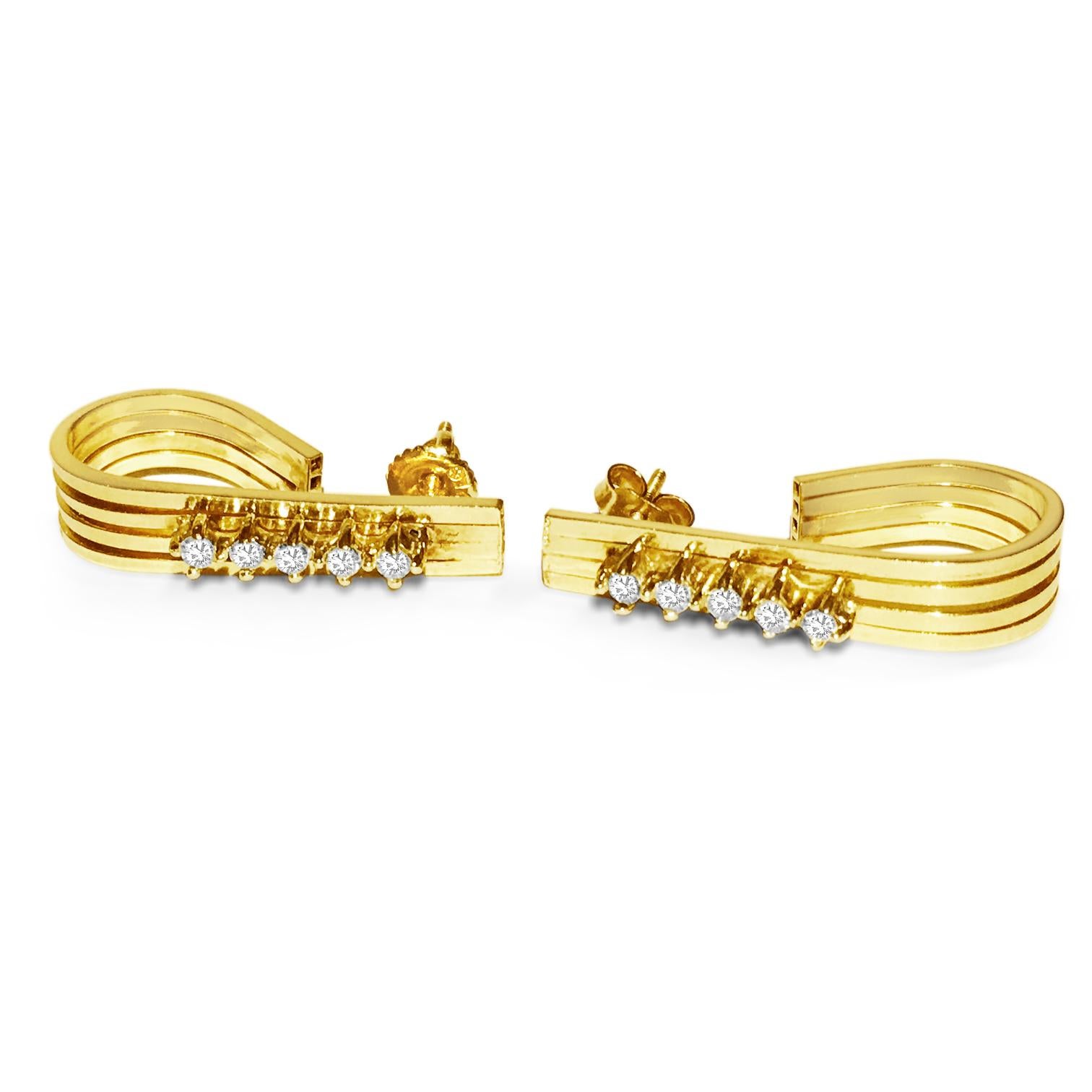 Womens Vintage 14K Gold and VVS Diamond Earrings In Excellent Condition For Sale In Miami, FL