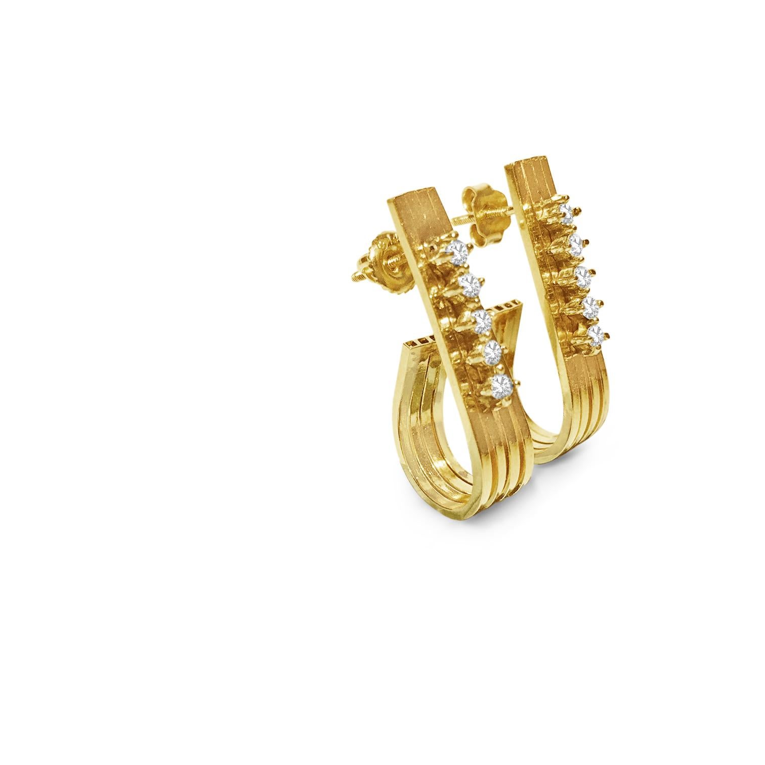 Women's Womens Vintage 14K Gold and VVS Diamond Earrings For Sale