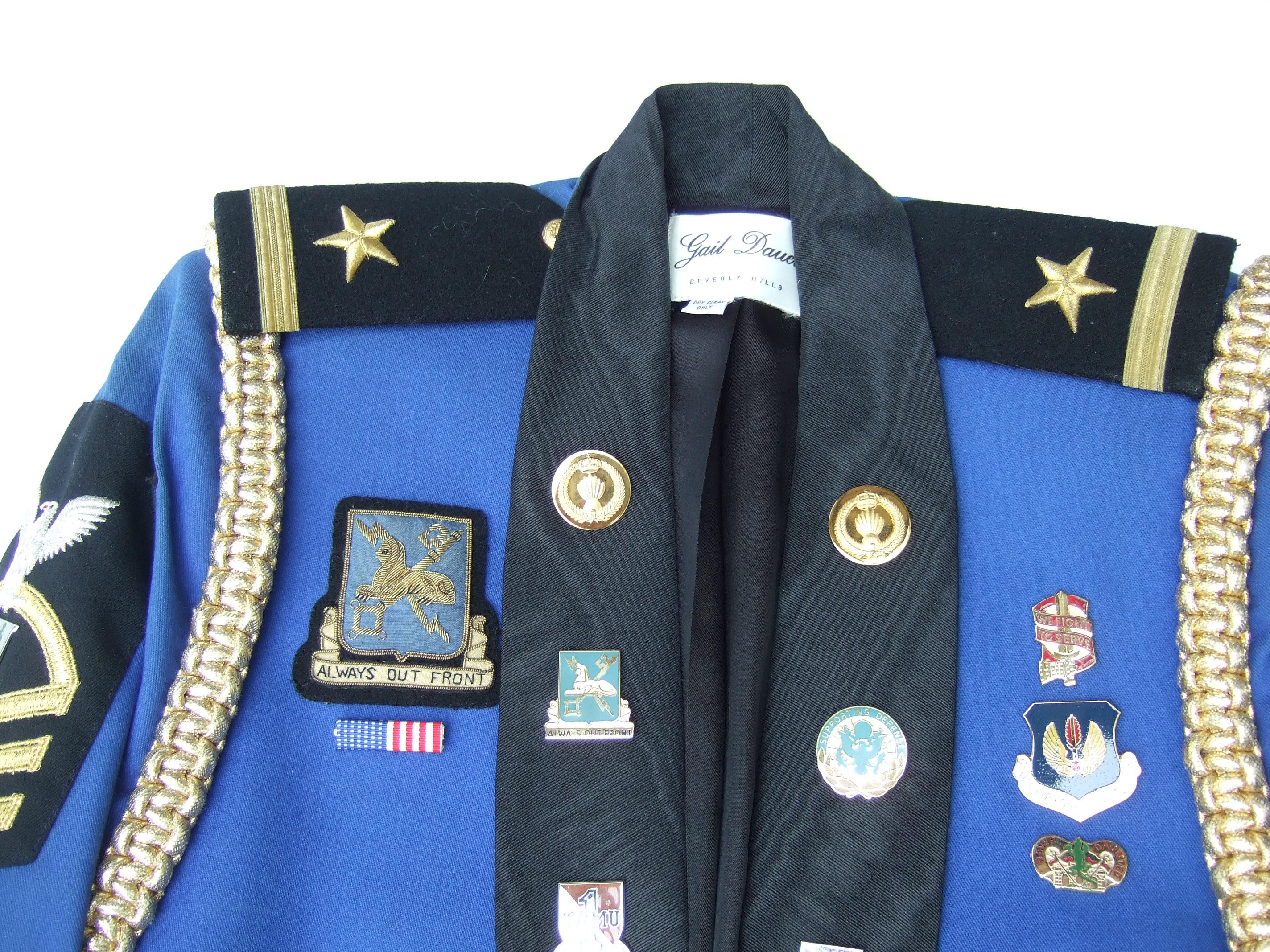Damen Vintage Military Inspired Cropped Medallion Jacke Beverly Hills c 1980s im Angebot 4