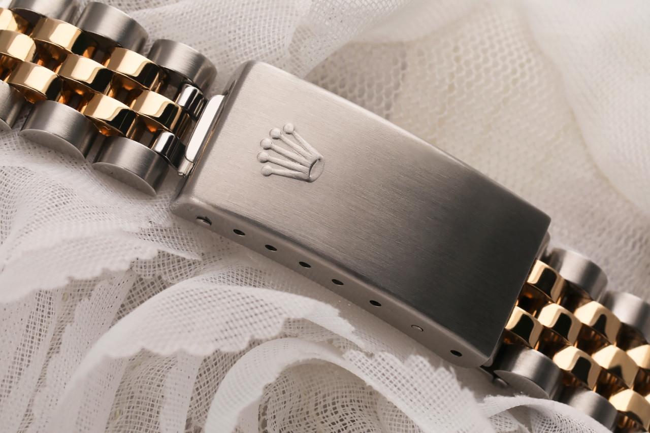 Rolex Montre Datejust vintage bicolore avec cadran en chiffres romains blancs pour femmes 68273 en vente 4