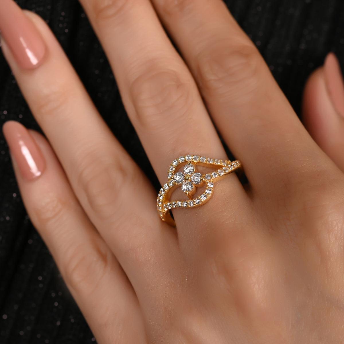 Anello solitario da donna in stile vintage Anello nuziale di moissanite in argento 925 In condizioni Nuovo in vendita a Chicago, IL