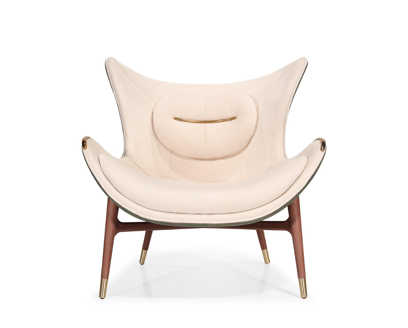 XXIe siècle et contemporain Wonatti Nazaré Armchair, Walnut Wood Armchair, Suede Armchair, Nazaré Chair Set en vente