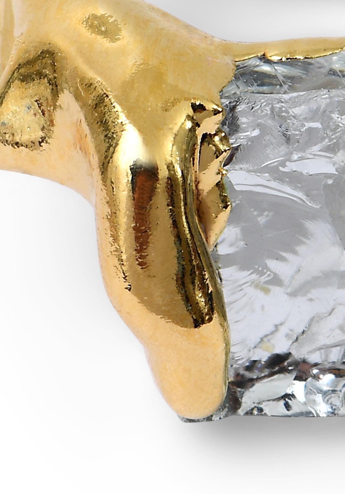 XXIe siècle et contemporain Wonder Sapiens 11 Bague sculptée à la main, bronze plaqué or 24K par Marion Fillancq en vente