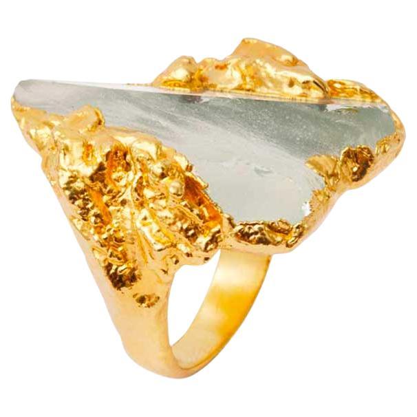Anello Wonder Sapiens 16 scolpito a mano, bronzo placcato oro 24K di Marion Fillancq