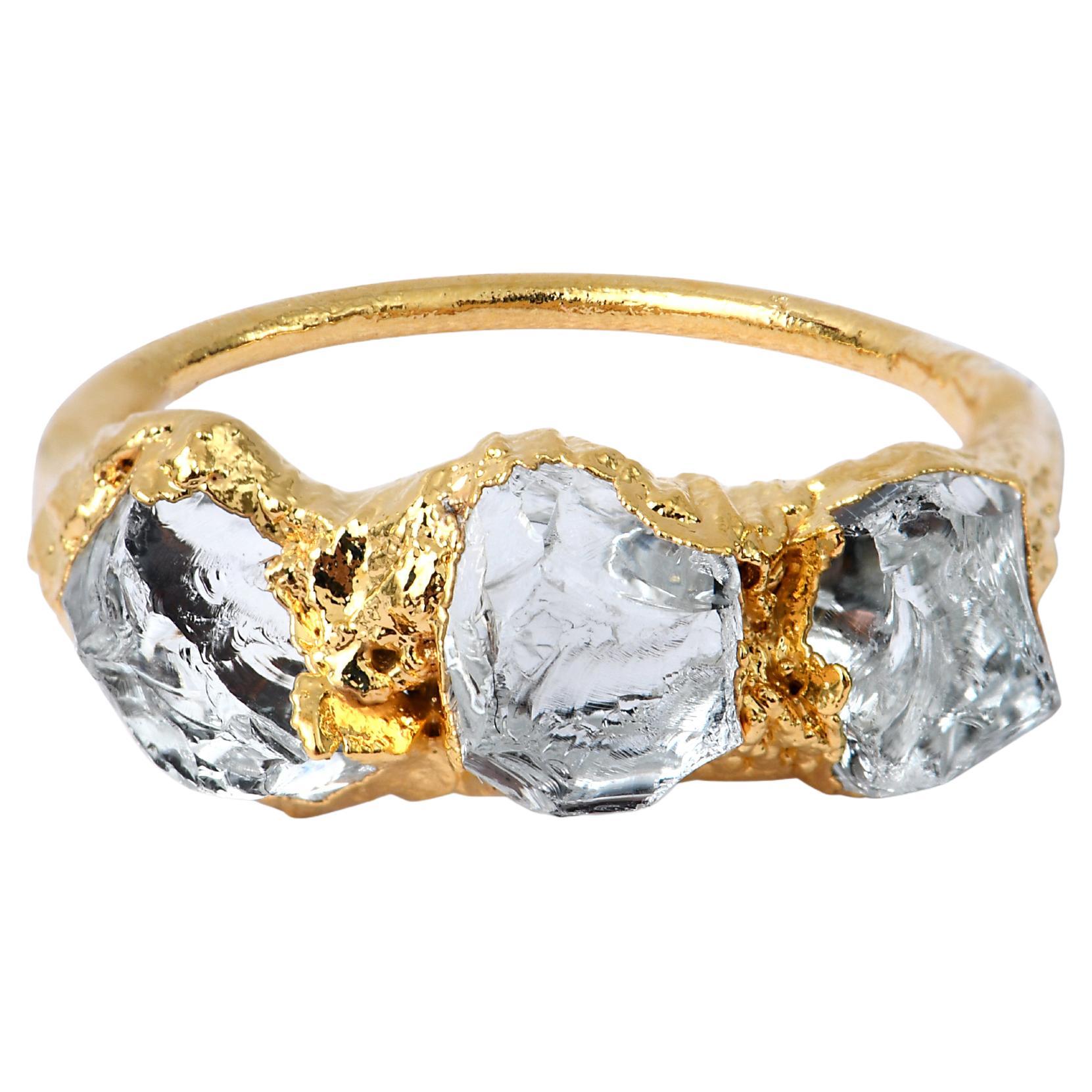 Anello Wonder Sapiens 2 scolpito a mano in bronzo placcato oro 24k di Marion Fillancq