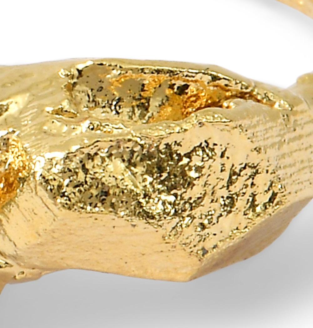 Moderno Anello Wonder Sapiens 4 scolpito a mano in bronzo placcato oro 24k di Marion Fillancq in vendita