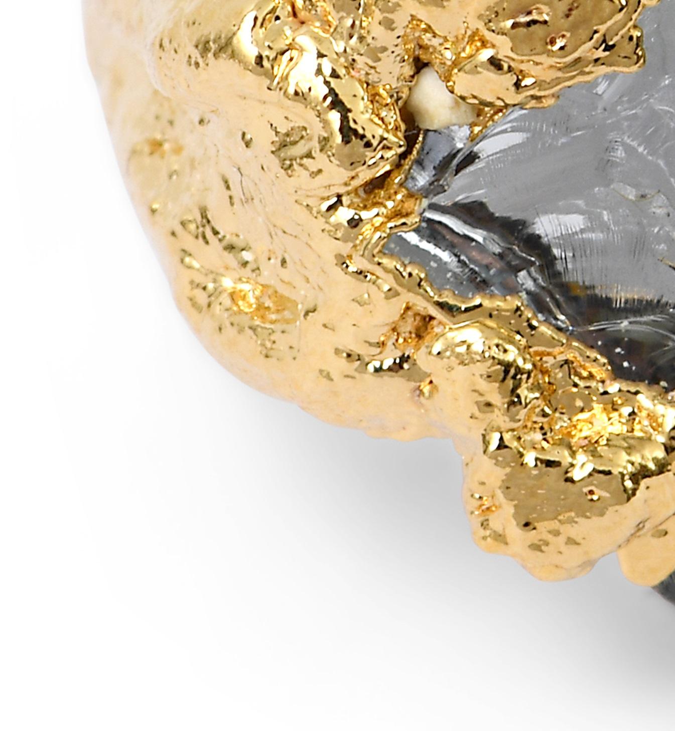 Wonder Sapiens 8 Bague sculptée à la main en bronze plaqué or 24k par Marion Fillancq Neuf - En vente à Geneve, CH