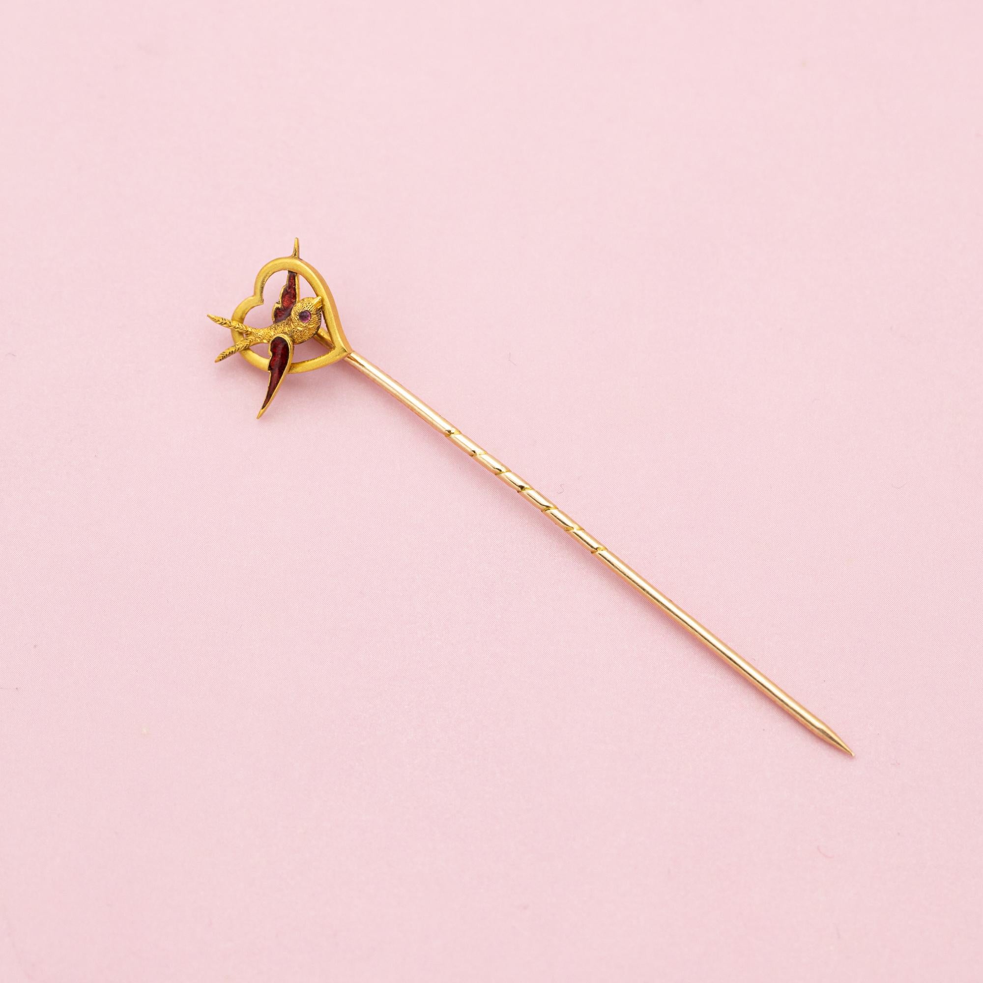 Victorian 18k Yellow gold stick pin - Lovers brooch - detailed swallow cravat pin