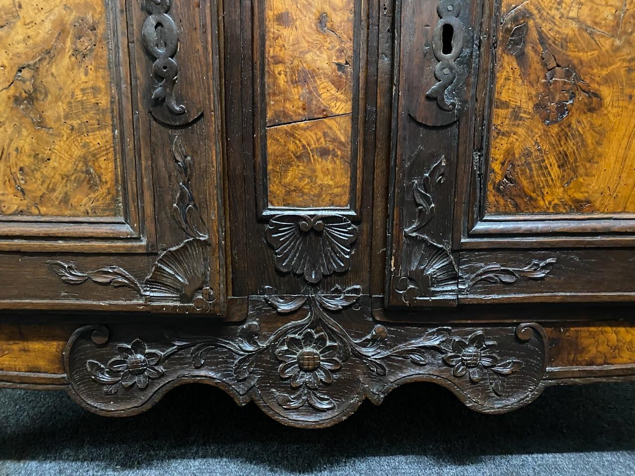 Wonderful 18th Century French Dresser For Sale 1