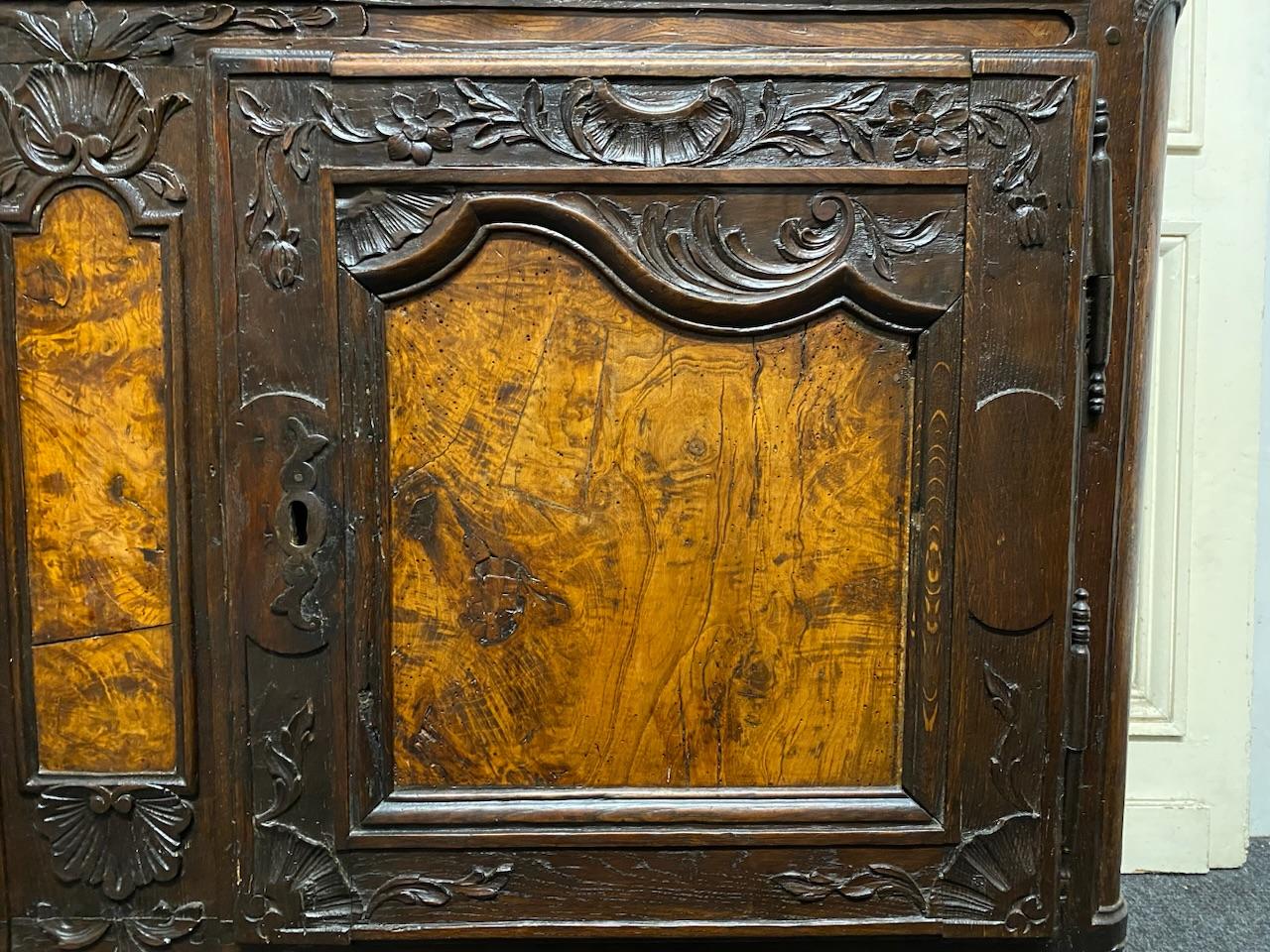Wonderful 18th Century French Dresser For Sale 2