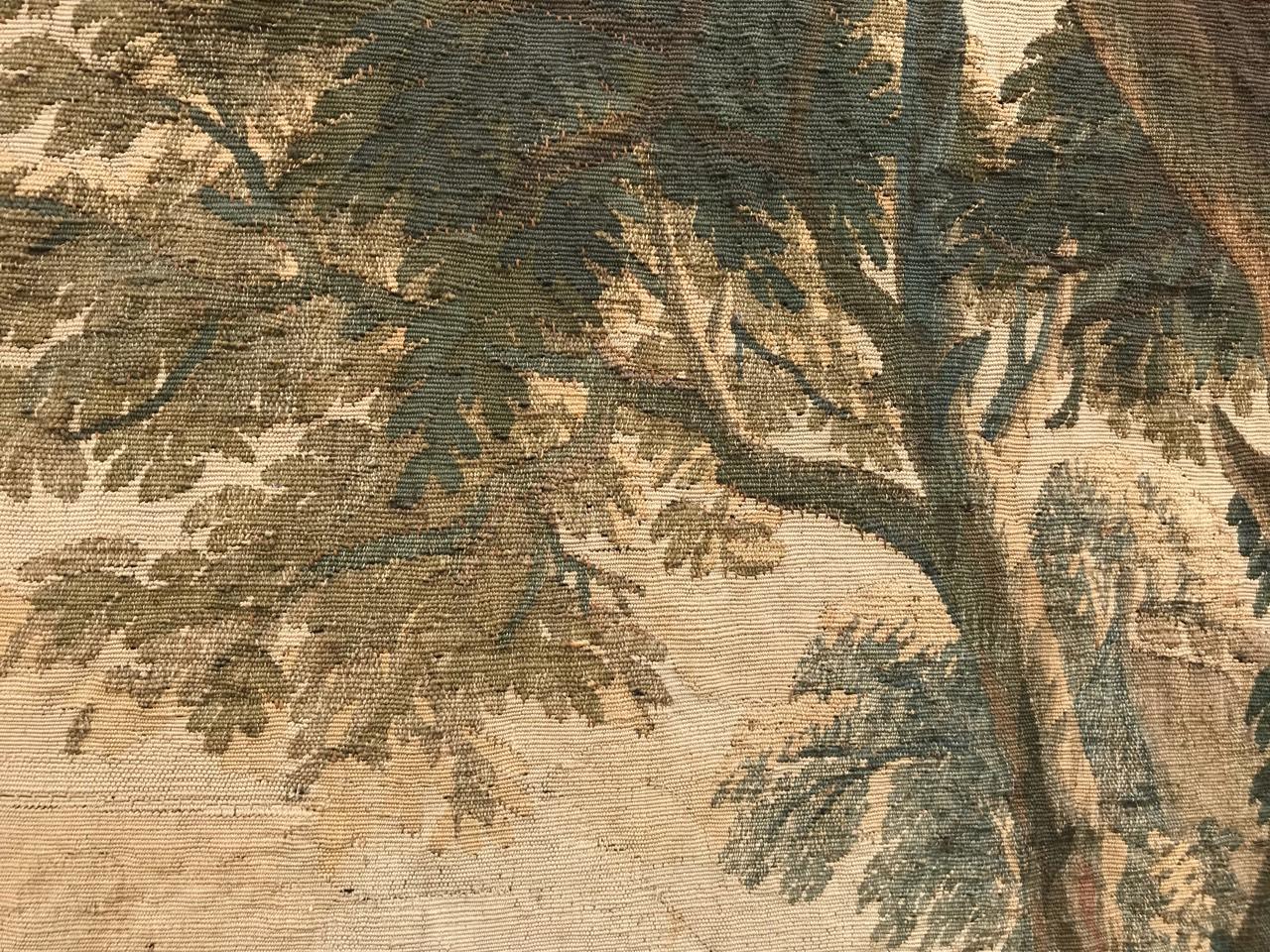 Wunderschöner kleiner Aubusson-Wandteppich aus dem 18. Jahrhundert im Zustand „Gut“ im Angebot in Saint Ouen, FR