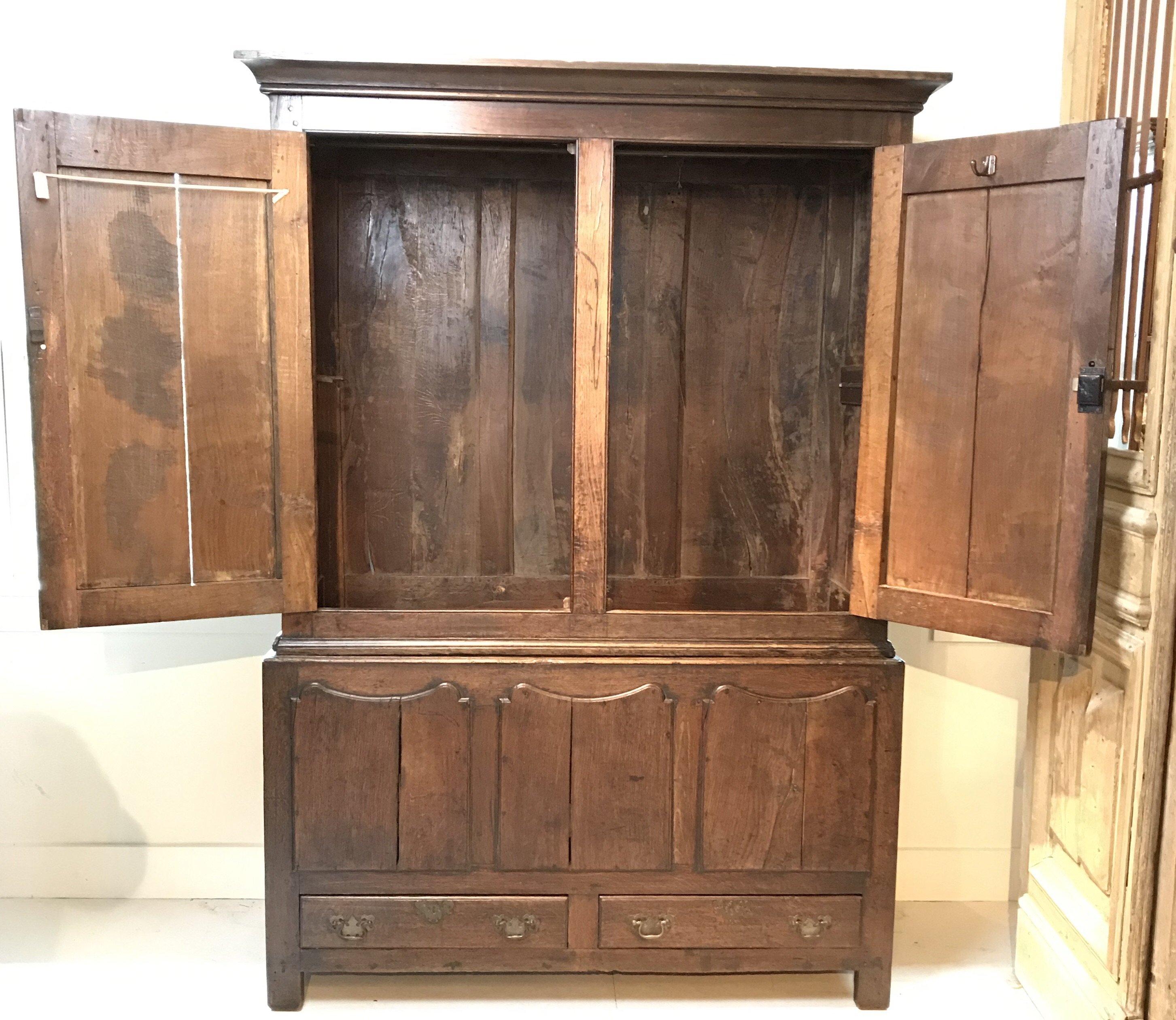 Early oak Welsh wardrobe/armoire 18th century Livery tack, Harness Hall cupboard
Bought in the South of England, this is a character rich early oak Welsh wardrobe used in fine houses for storage of livery, tack and harnesses - an early 