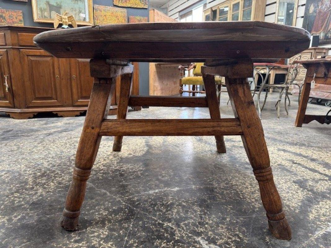 XVIIIe siècle et antérieur Merveilleuse table suisse du 18ème siècle Vigneron - Table de dégustation de vins en vente