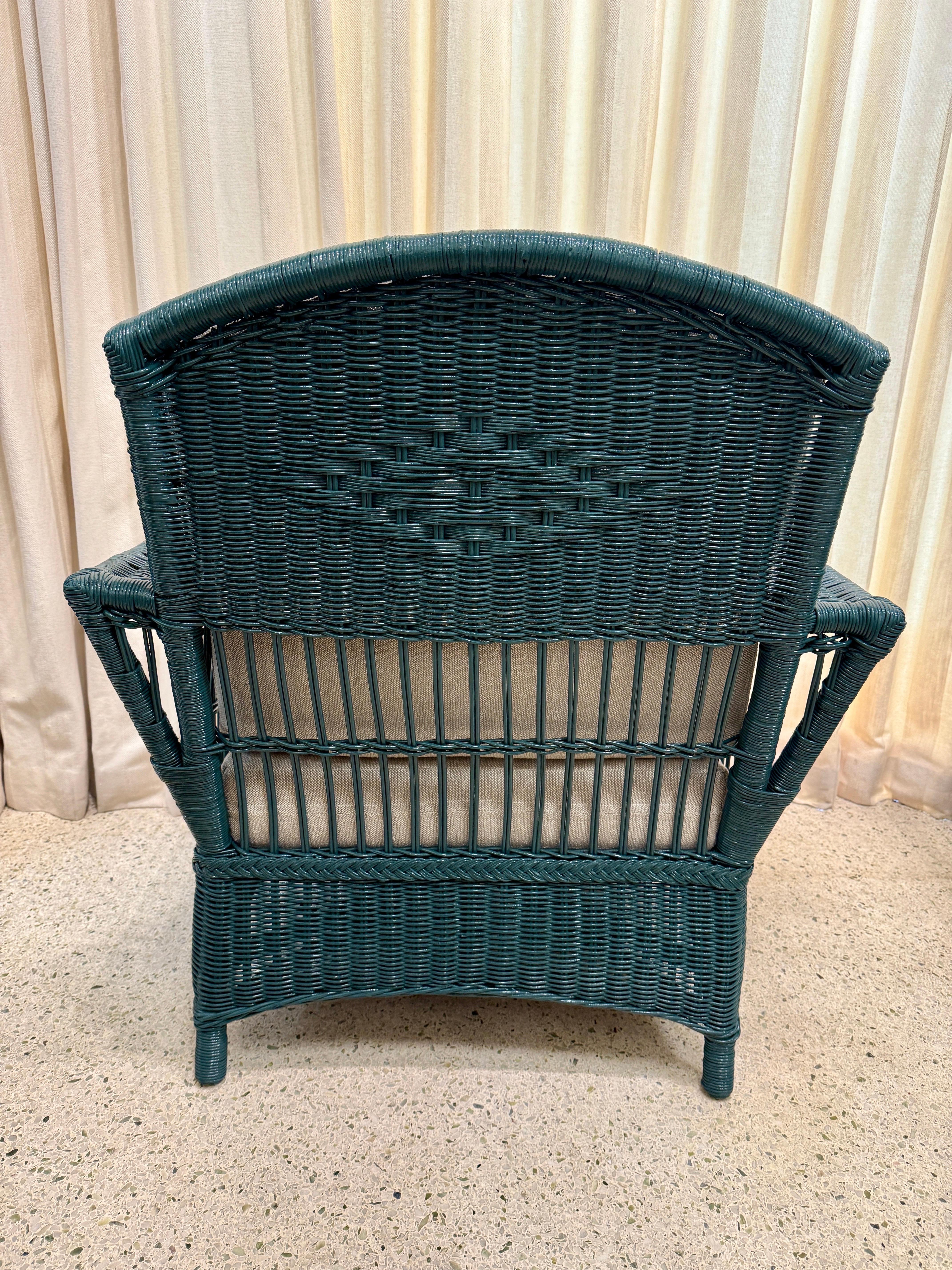 Maravillosas sillas de mimbre verde de los años 40 para patio o interior, Pareja mediados del siglo XX en venta