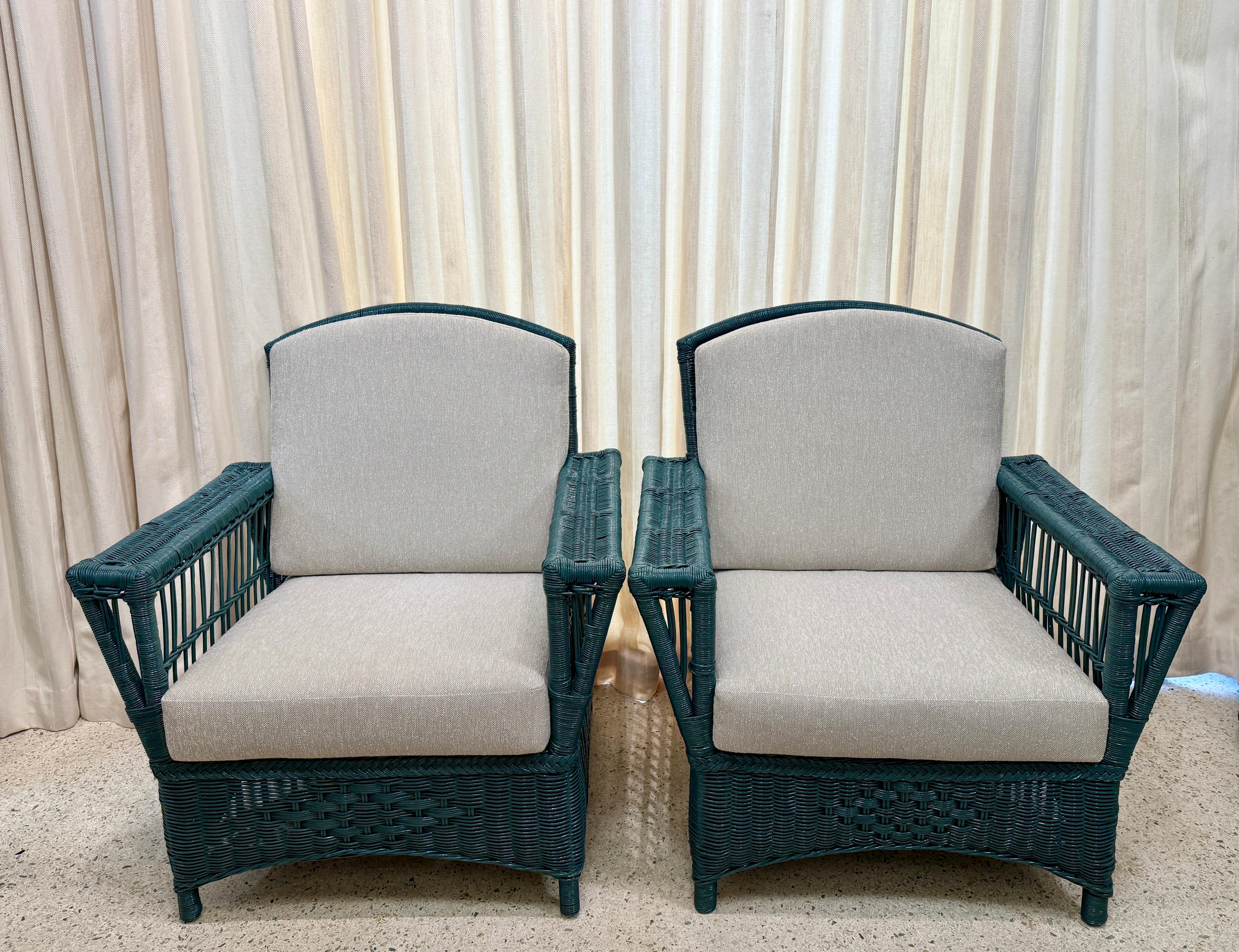 Maravillosas sillas de mimbre verde de los años 40 para patio o interior, Pareja Mimbre en venta