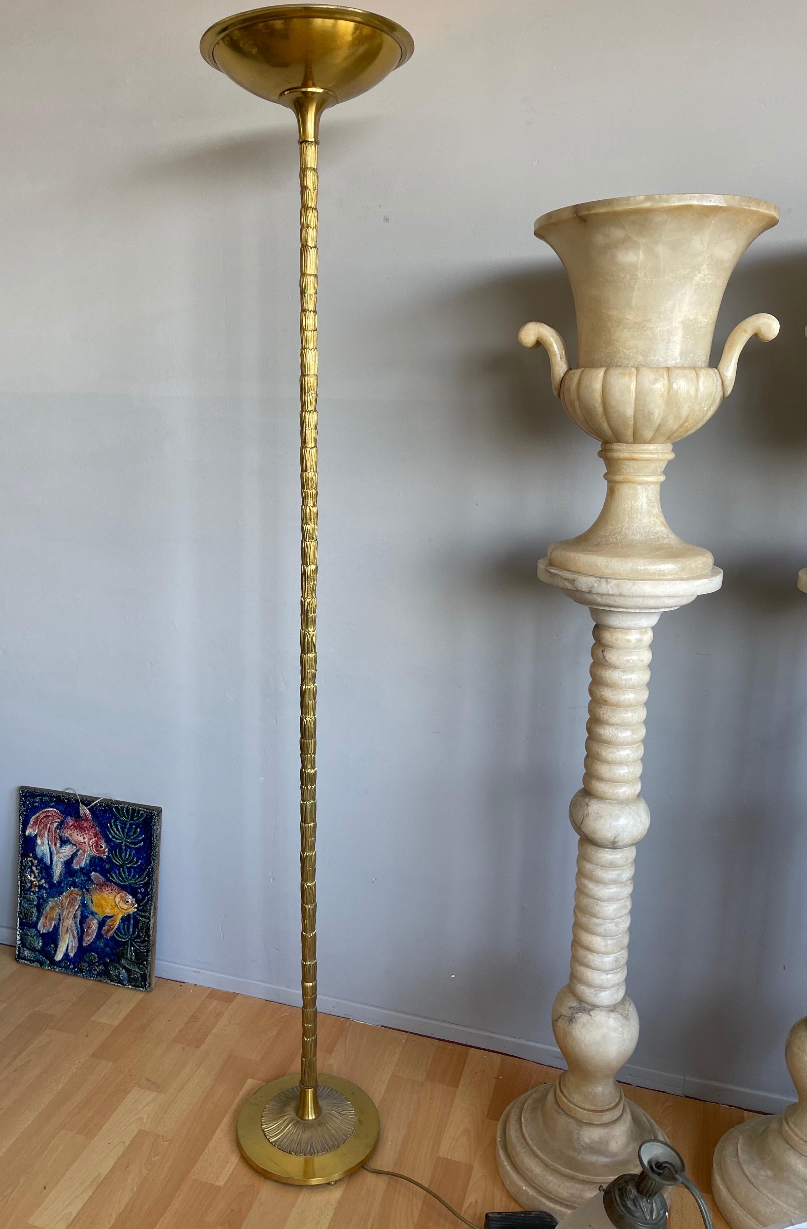 Magnifique lampadaire en bronze doré de la Maison Bagus attribué à 1970, motif de palmier en vente 4