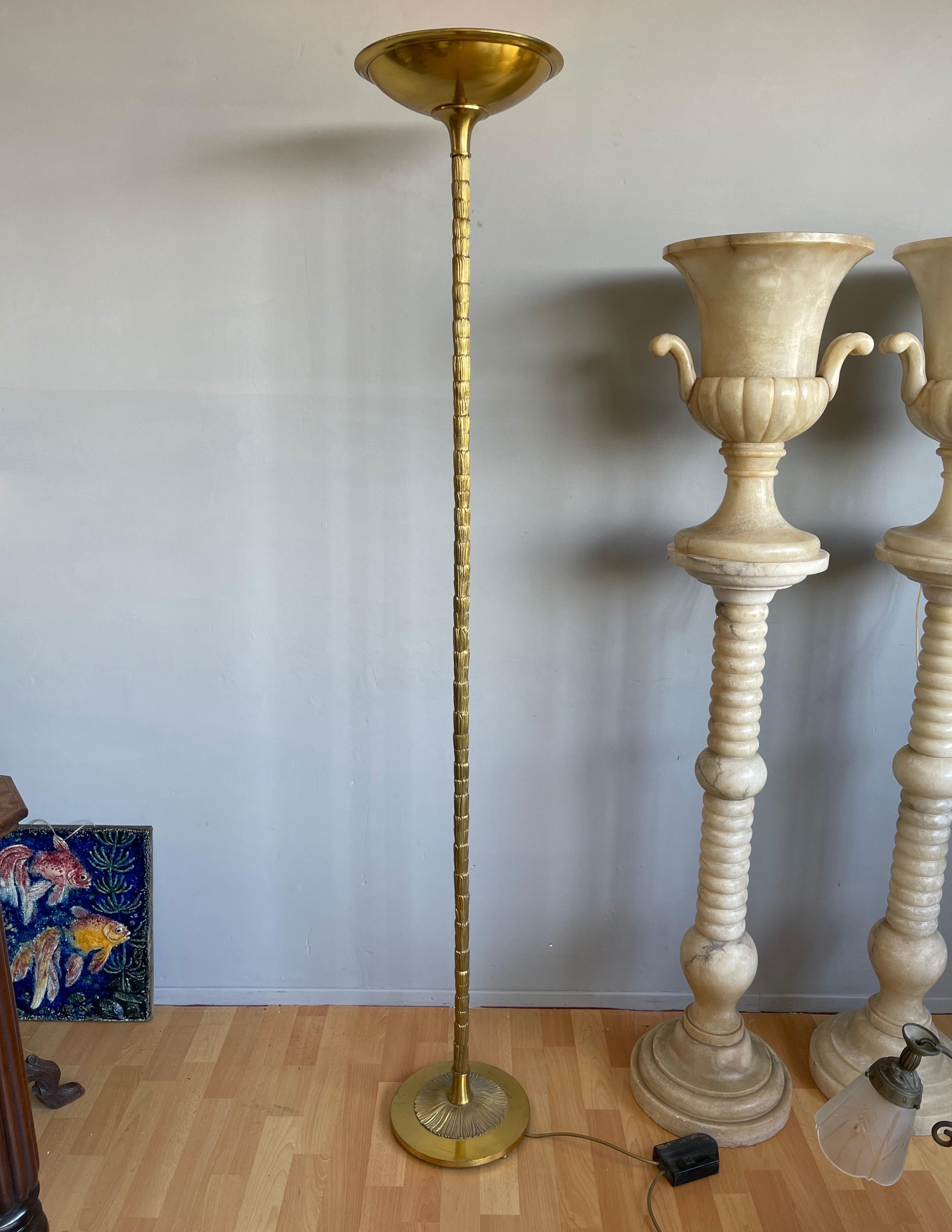 Magnifique lampadaire en bronze doré de la Maison Bagus attribué à 1970, motif de palmier en vente 10