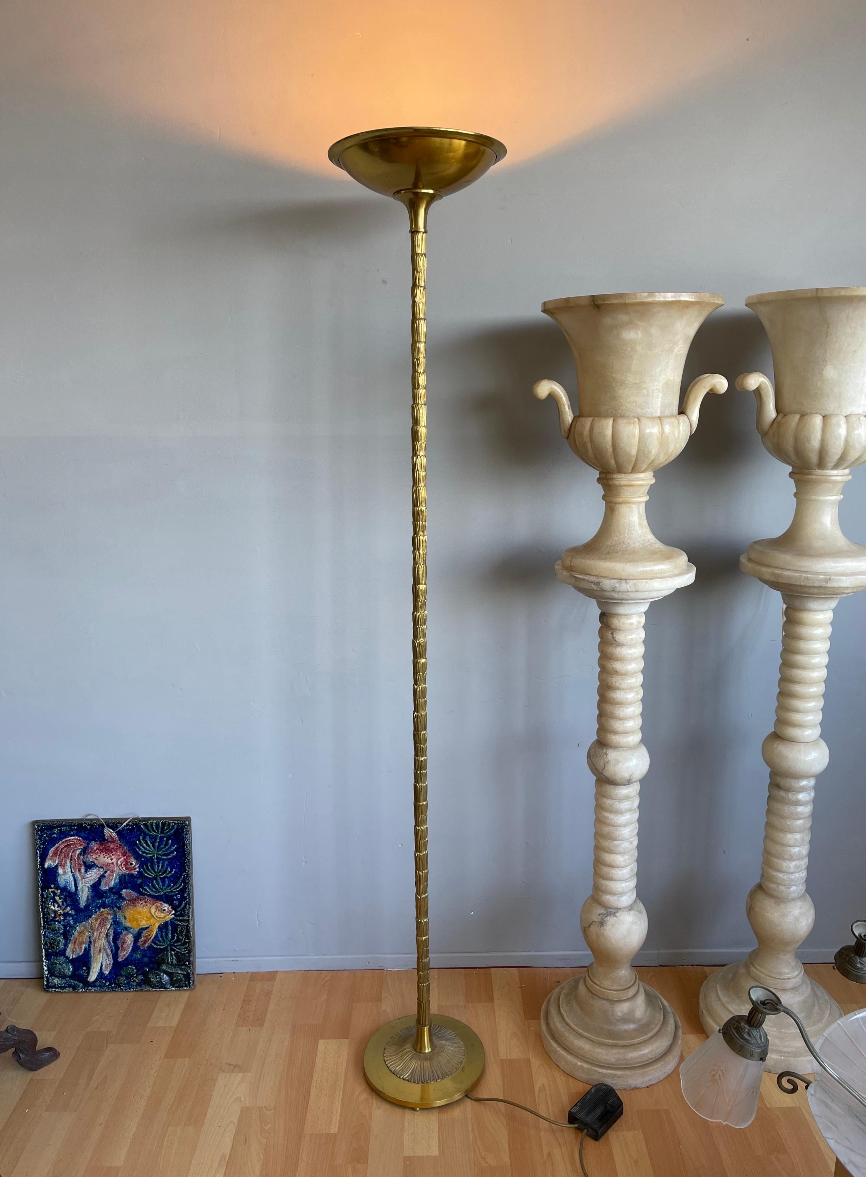 Mid-Century moderno Meravigliosa lampada da terra del 1970 in bronzo dorato Maison Baguès Attr, Palm Tree Design in vendita