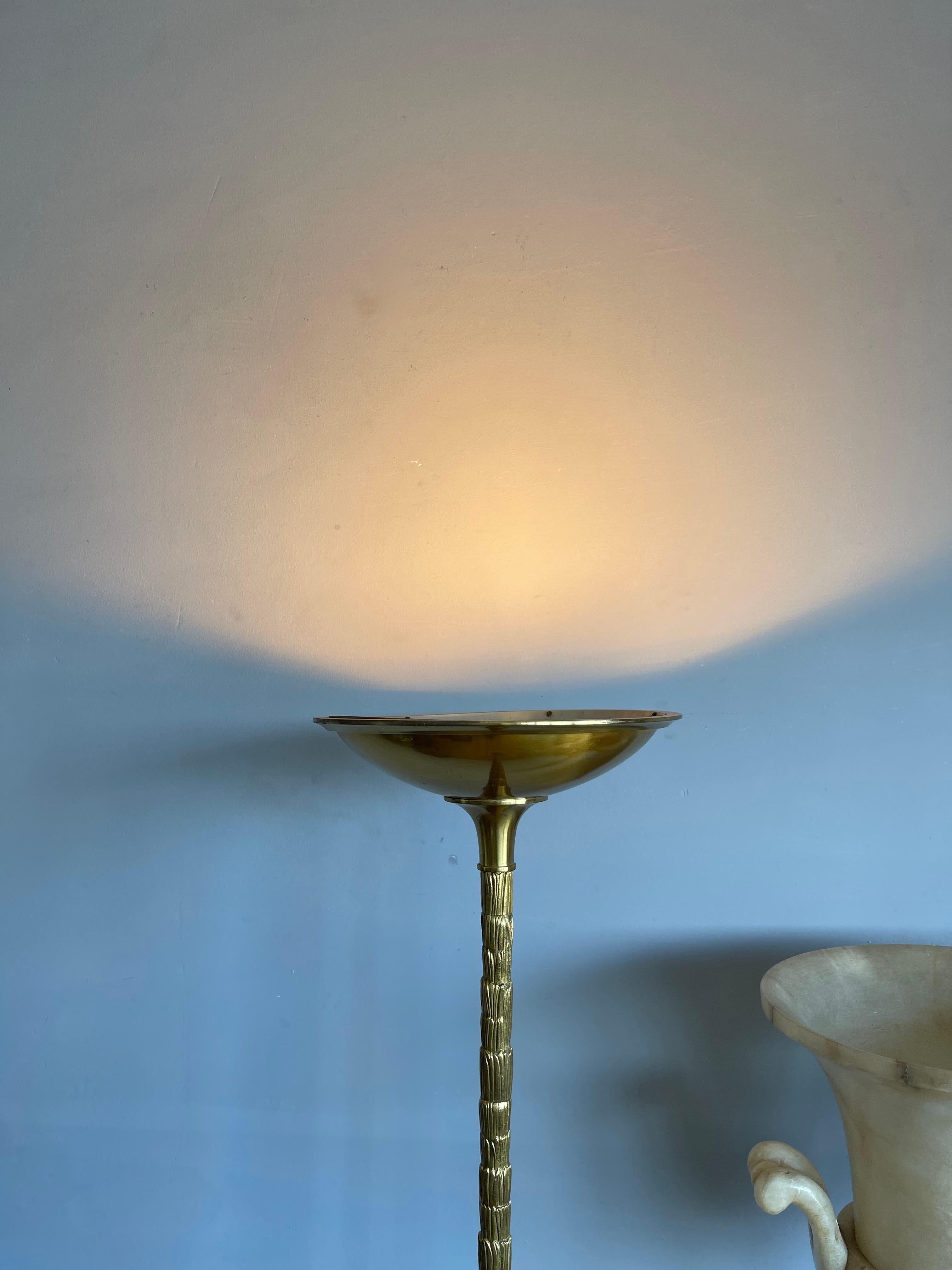 Francese Meravigliosa lampada da terra del 1970 in bronzo dorato Maison Baguès Attr, Palm Tree Design in vendita