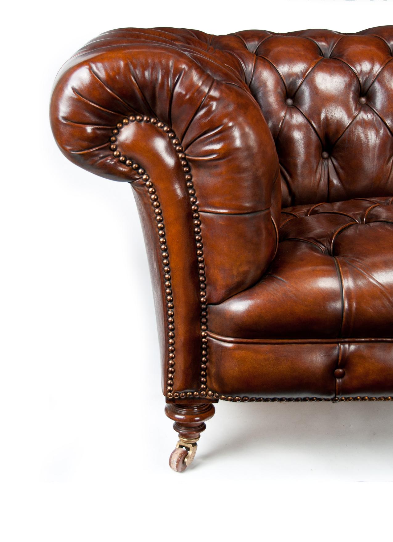 Wonderful 19th Century Deep Buttoned Leather Chesterfield by James Shoolbred 5