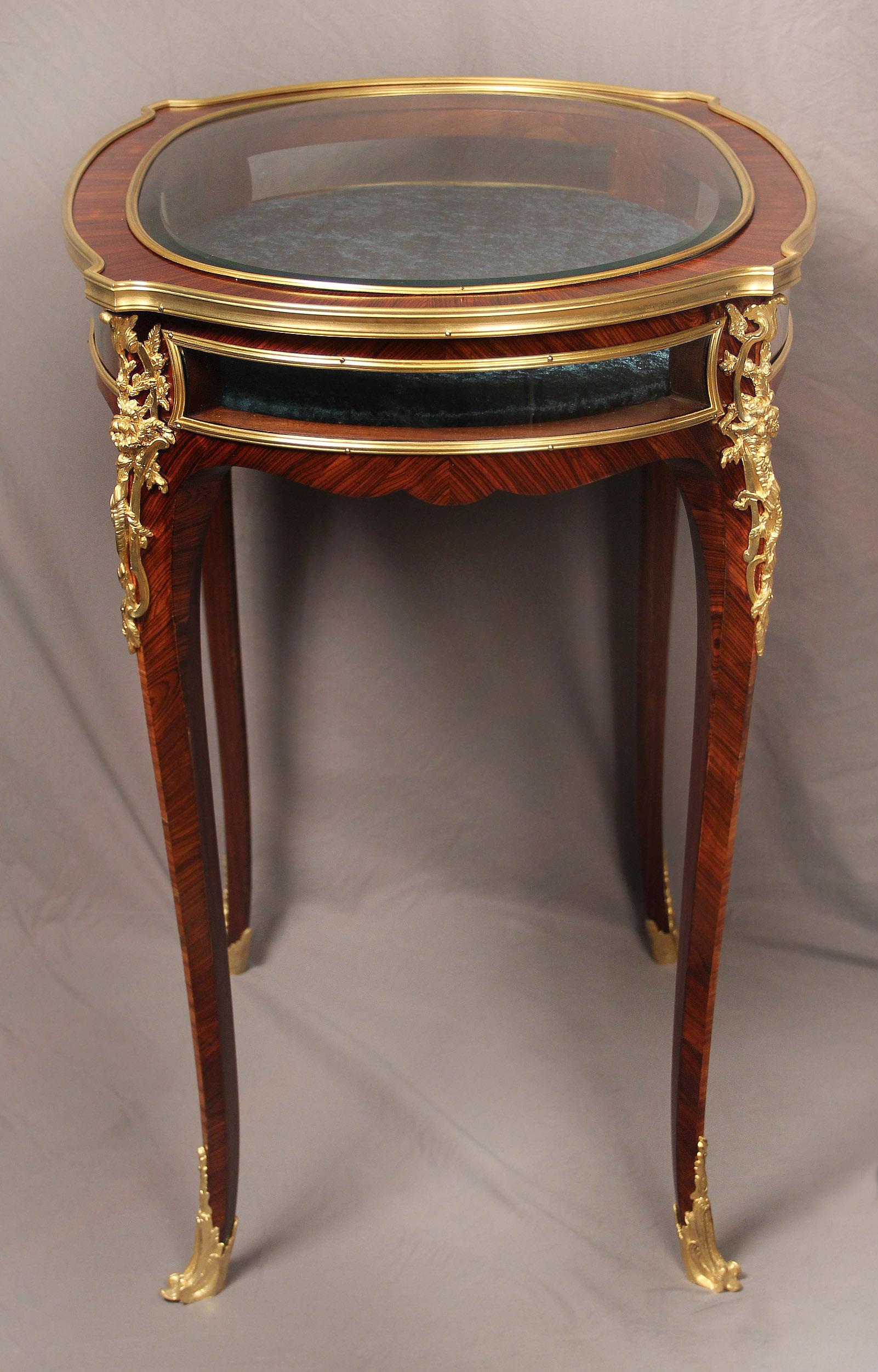 Wonderful 19th Century Gilt Bronze Mounted Vitrine Table by Joseph Zwiener For Sale 1