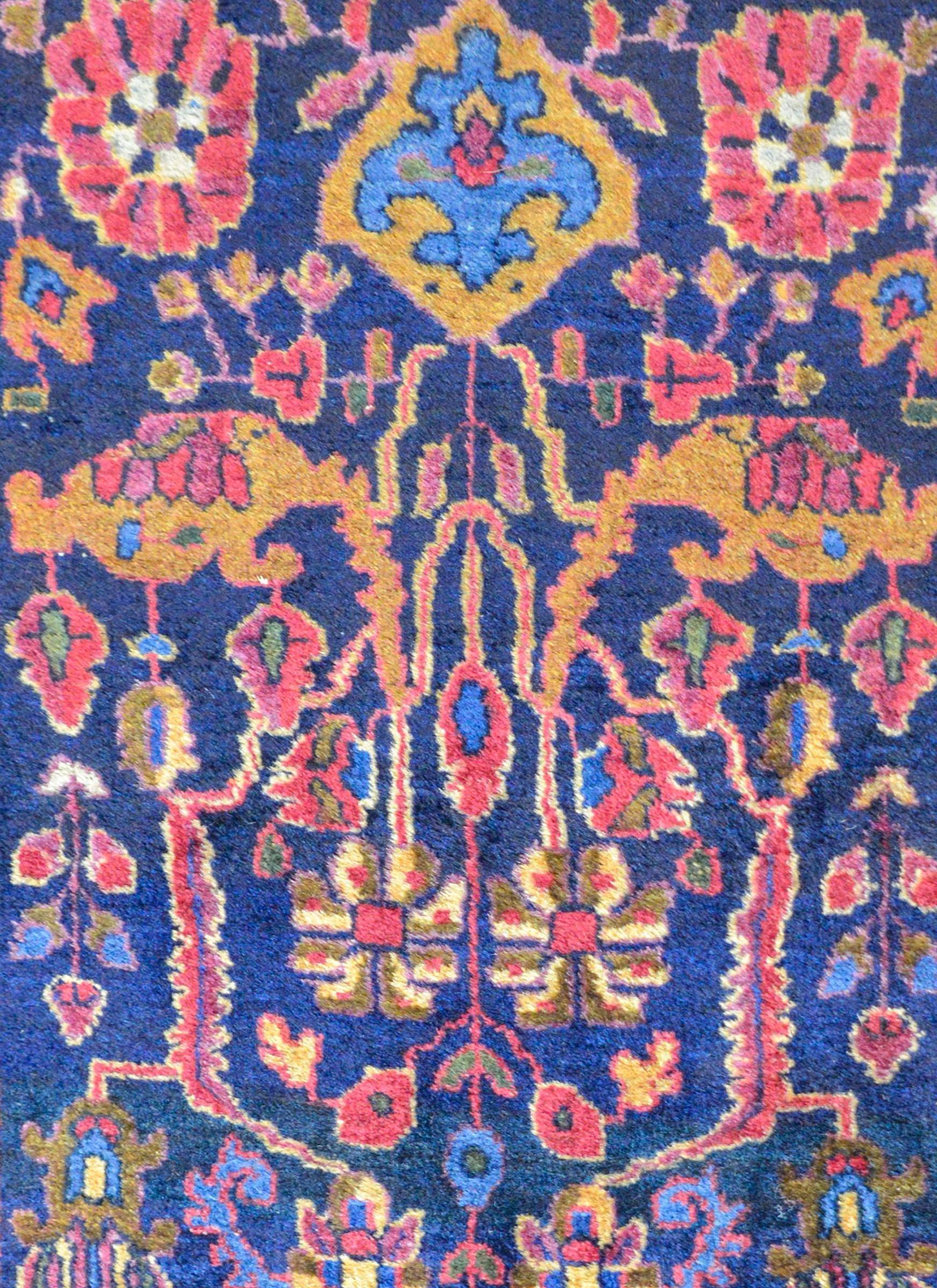 Wonderful Early 20th Century Kashan Rug In Good Condition For Sale In Chicago, IL
