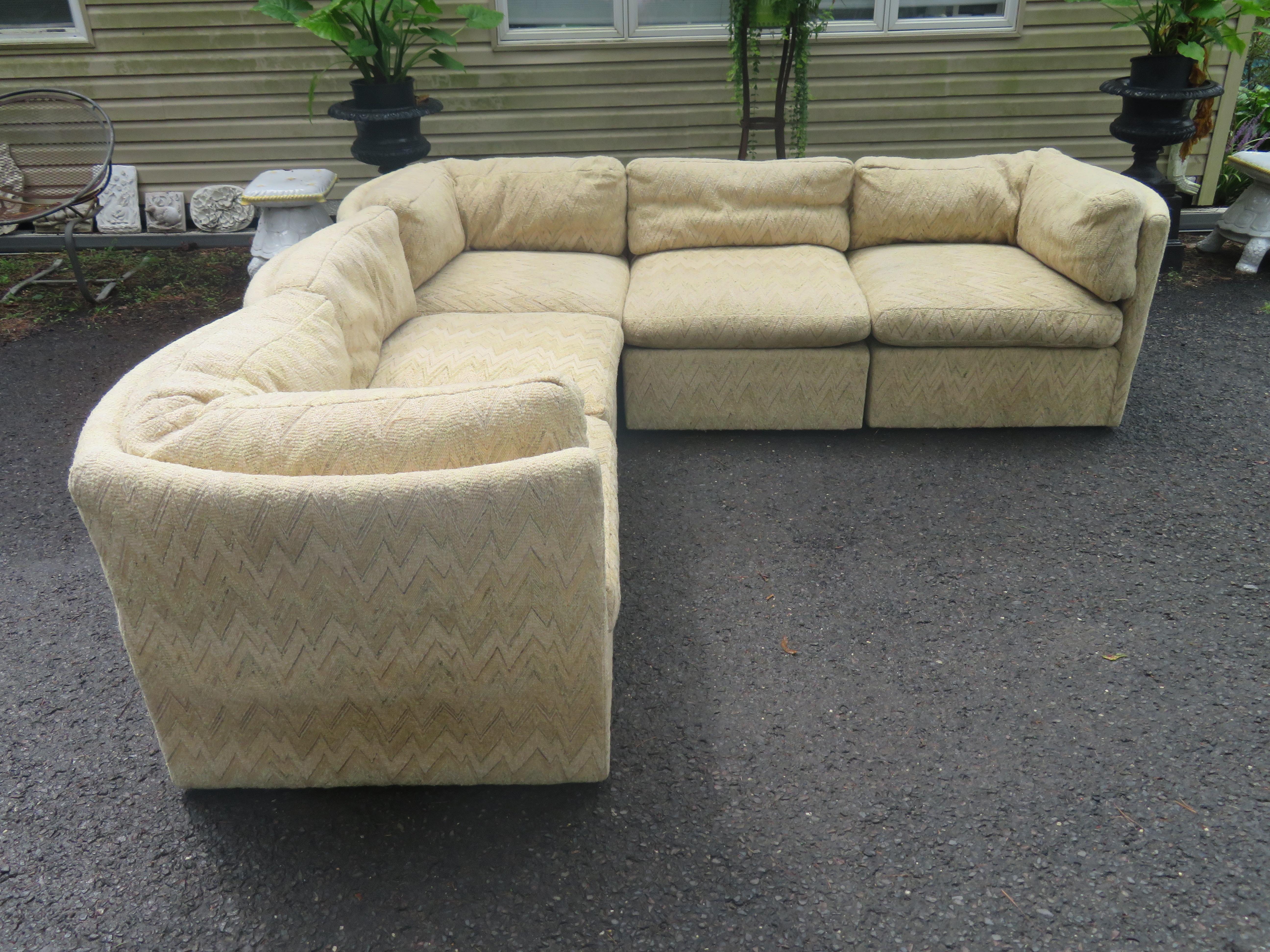 Wonderful 5-piece signed Milo Baughman for Thayer Coggin curved back cube sectional sofa. This set is in nice vintage condition but the fabric is dated and shows light wear so we recommend re-upholstery. We love these cube sectional sofas by Mr.