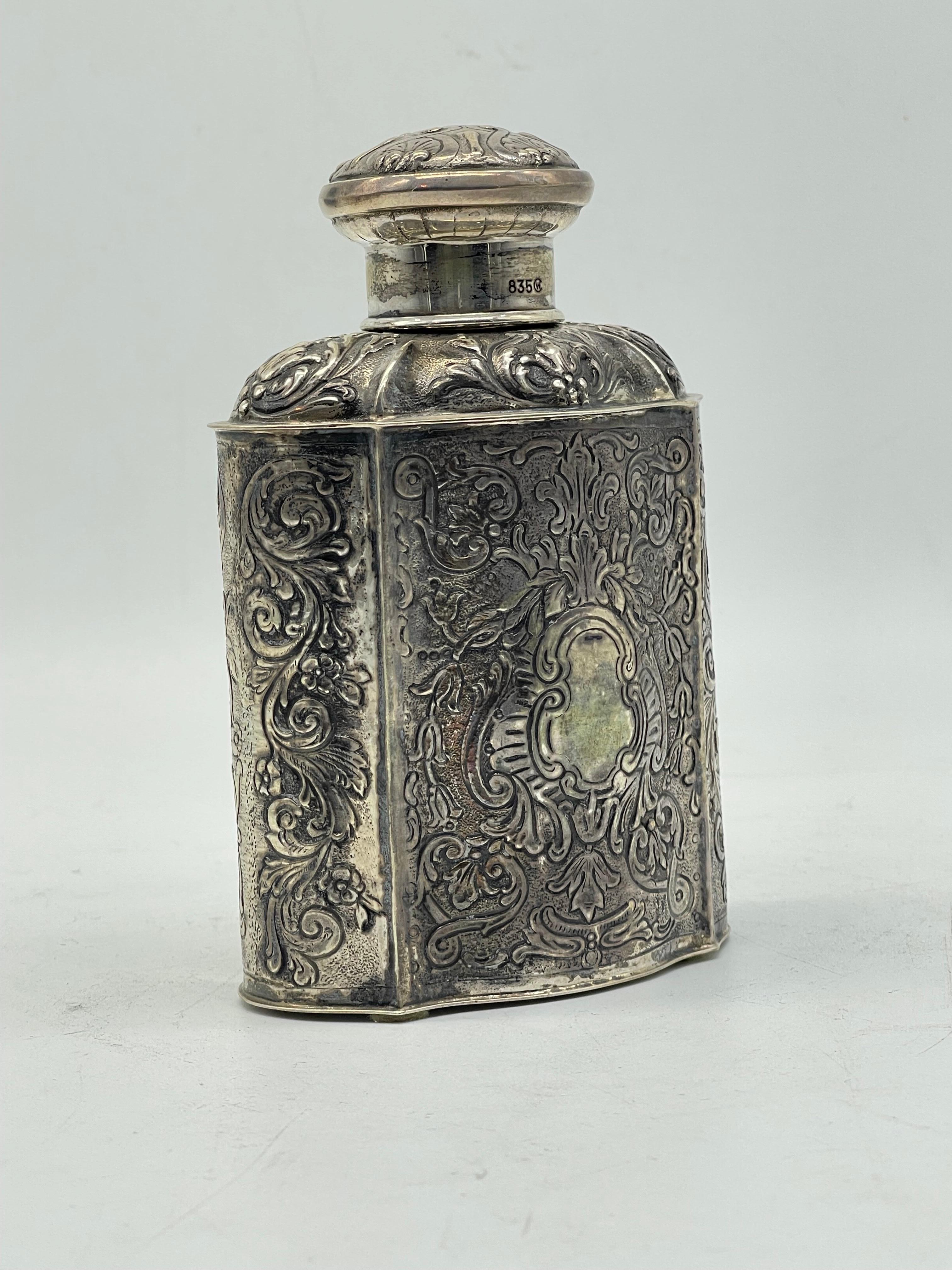 XIXe siècle Merveilleuse boîte à thé avec couvercle en argent 835 Christoph Widmann, Allemagne, fabriquée à la main en vente