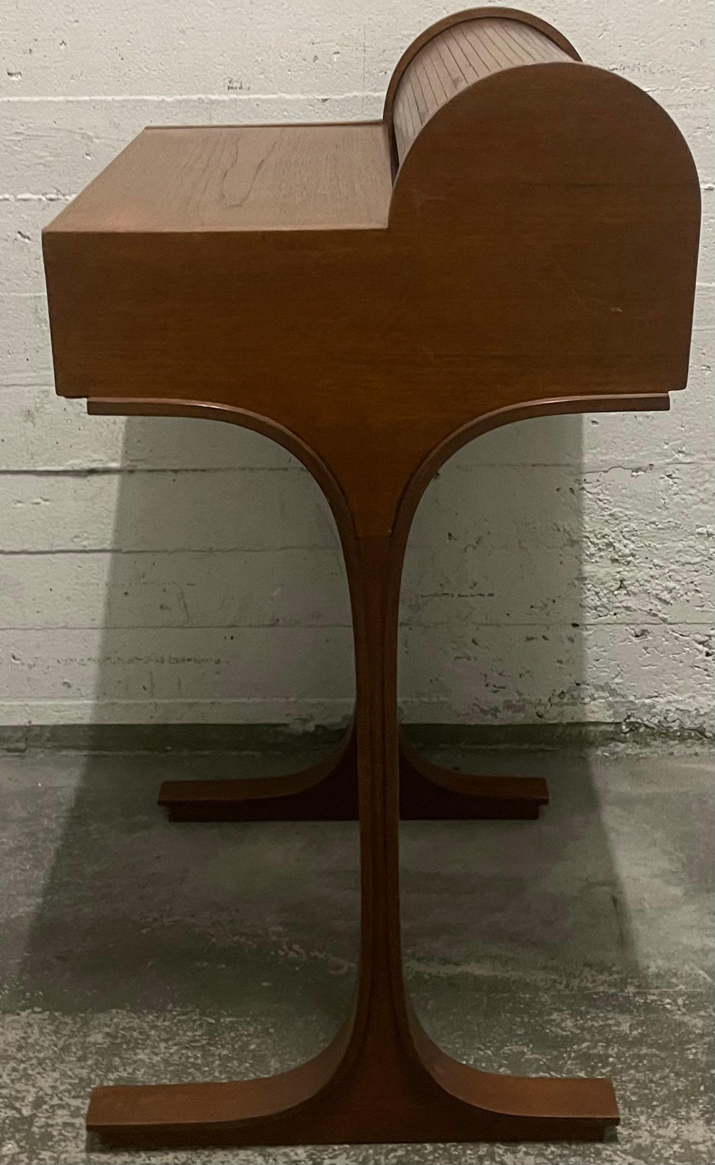 Wonderful, Amazing and Exclusive Frattini Desk For Sale 3