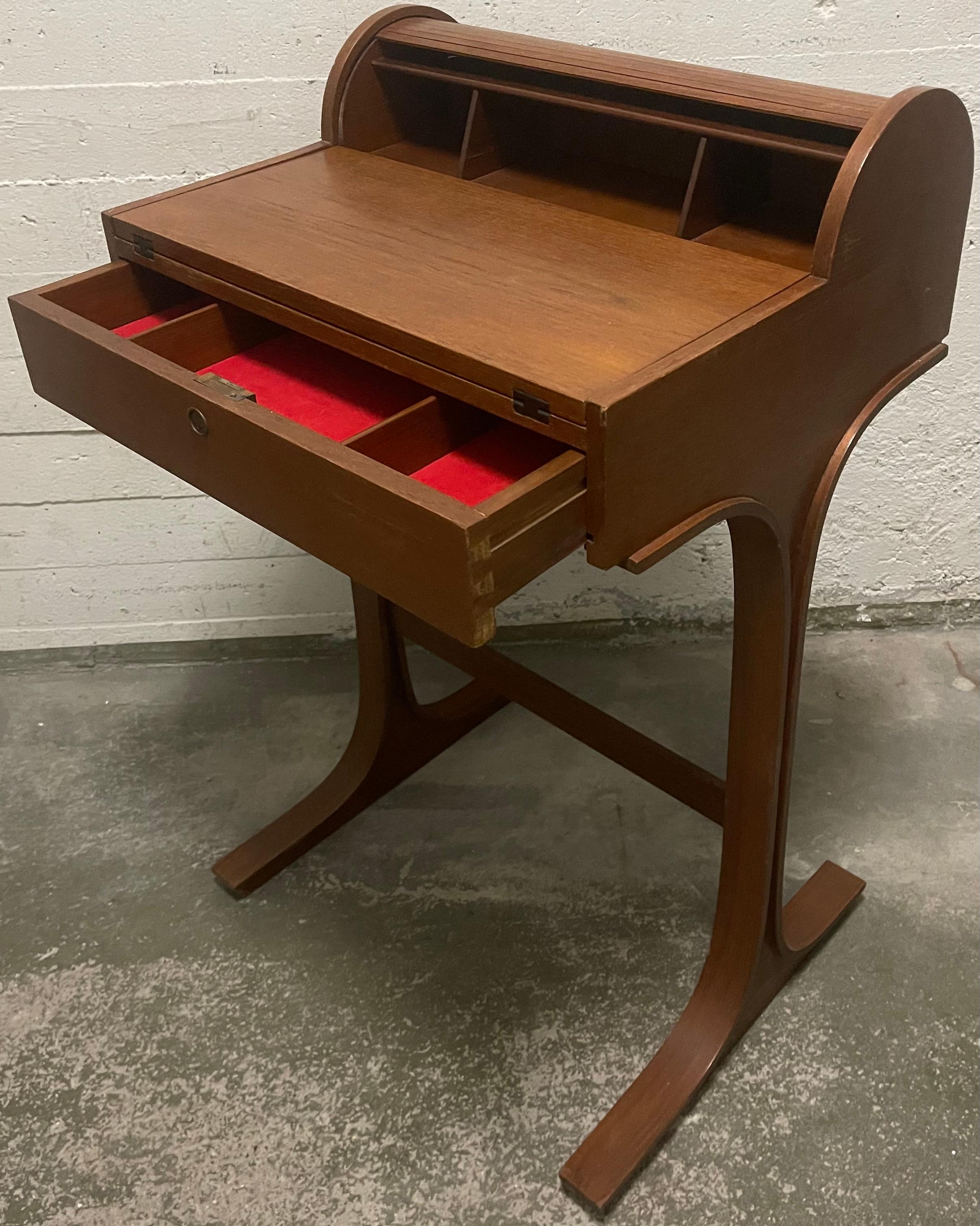 Wonderful, Amazing and Exclusive Frattini Desk For Sale 1