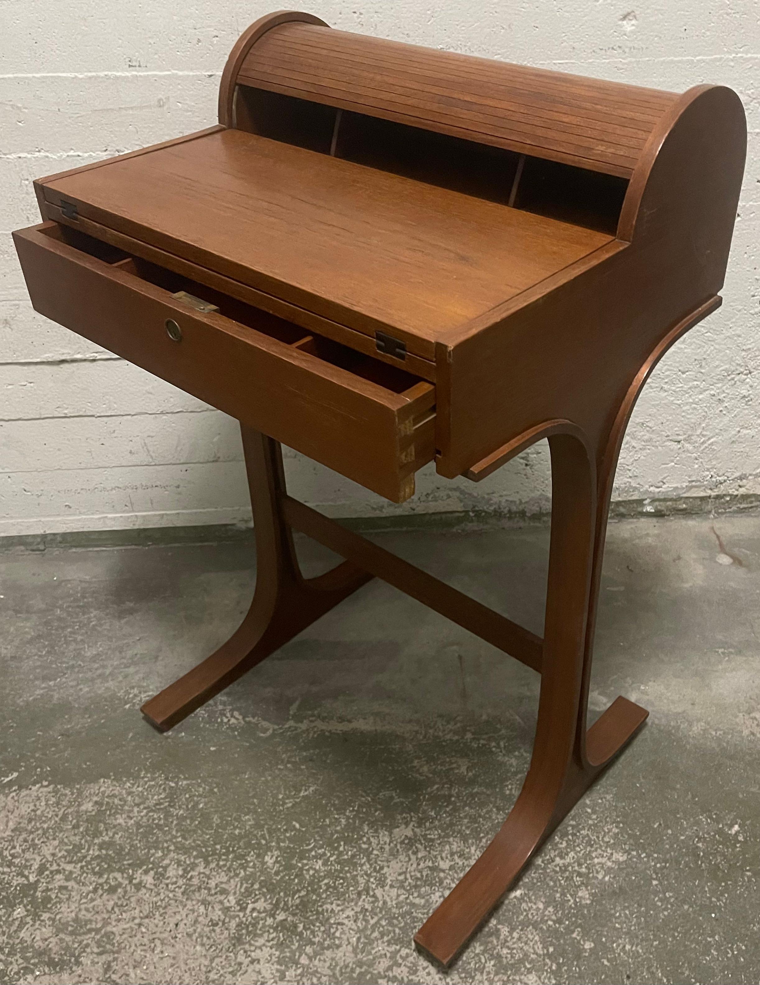Wonderful, Amazing and Exclusive Frattini Desk For Sale 2