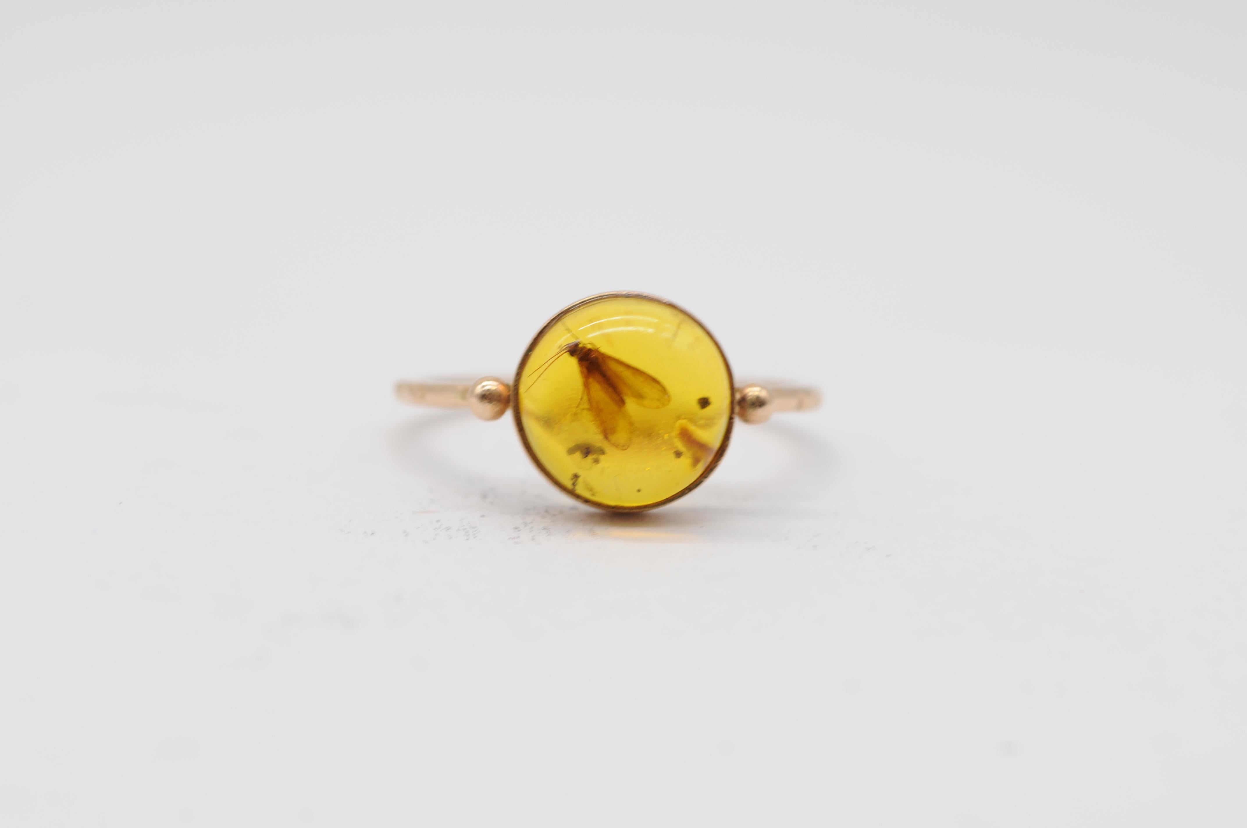 wonderful amber ring with insect included For Sale 2