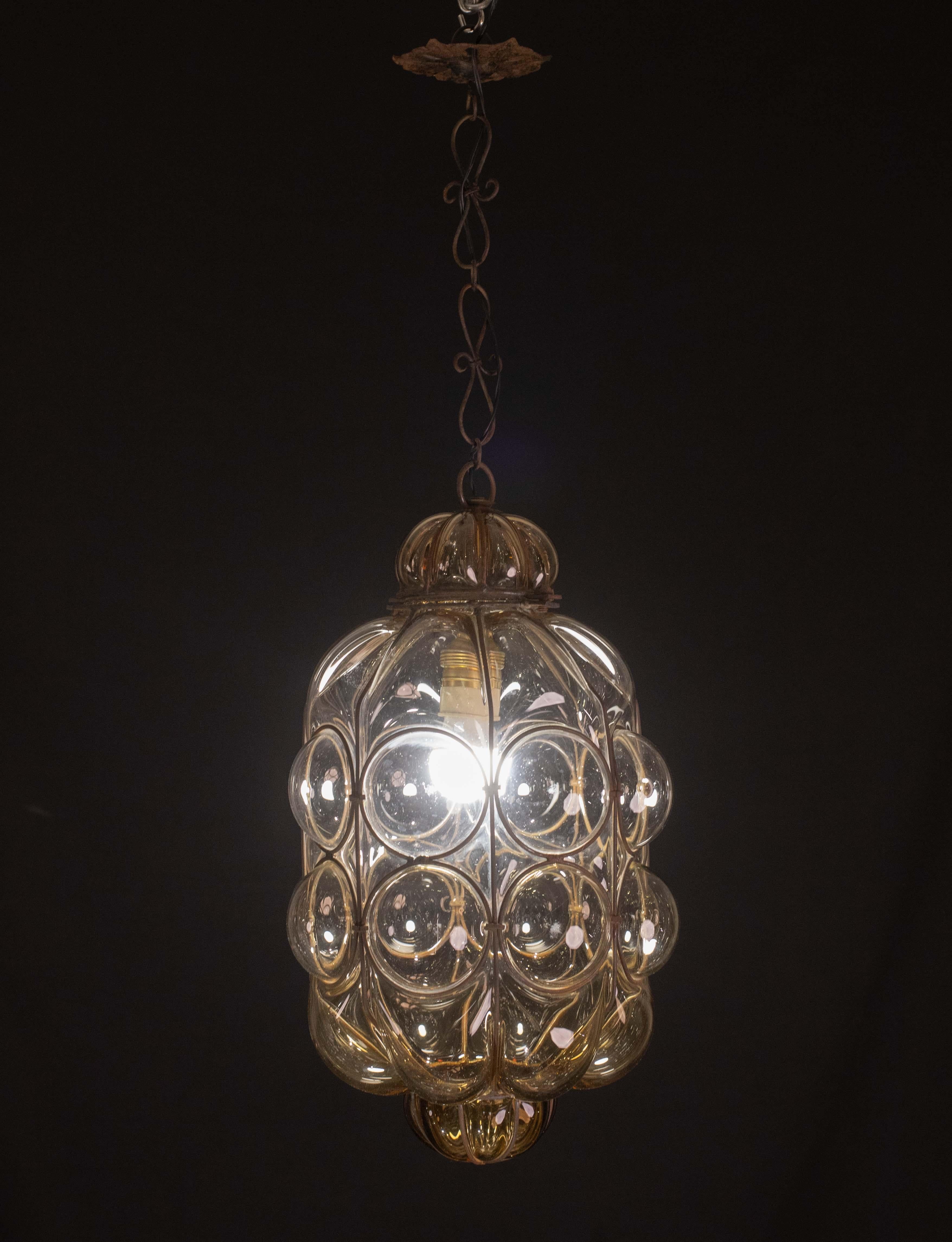 Wonderful Amber Vintage Venetian Lantern, Seguso Murano Glass, Italy, 1950s mediados del siglo XX en venta