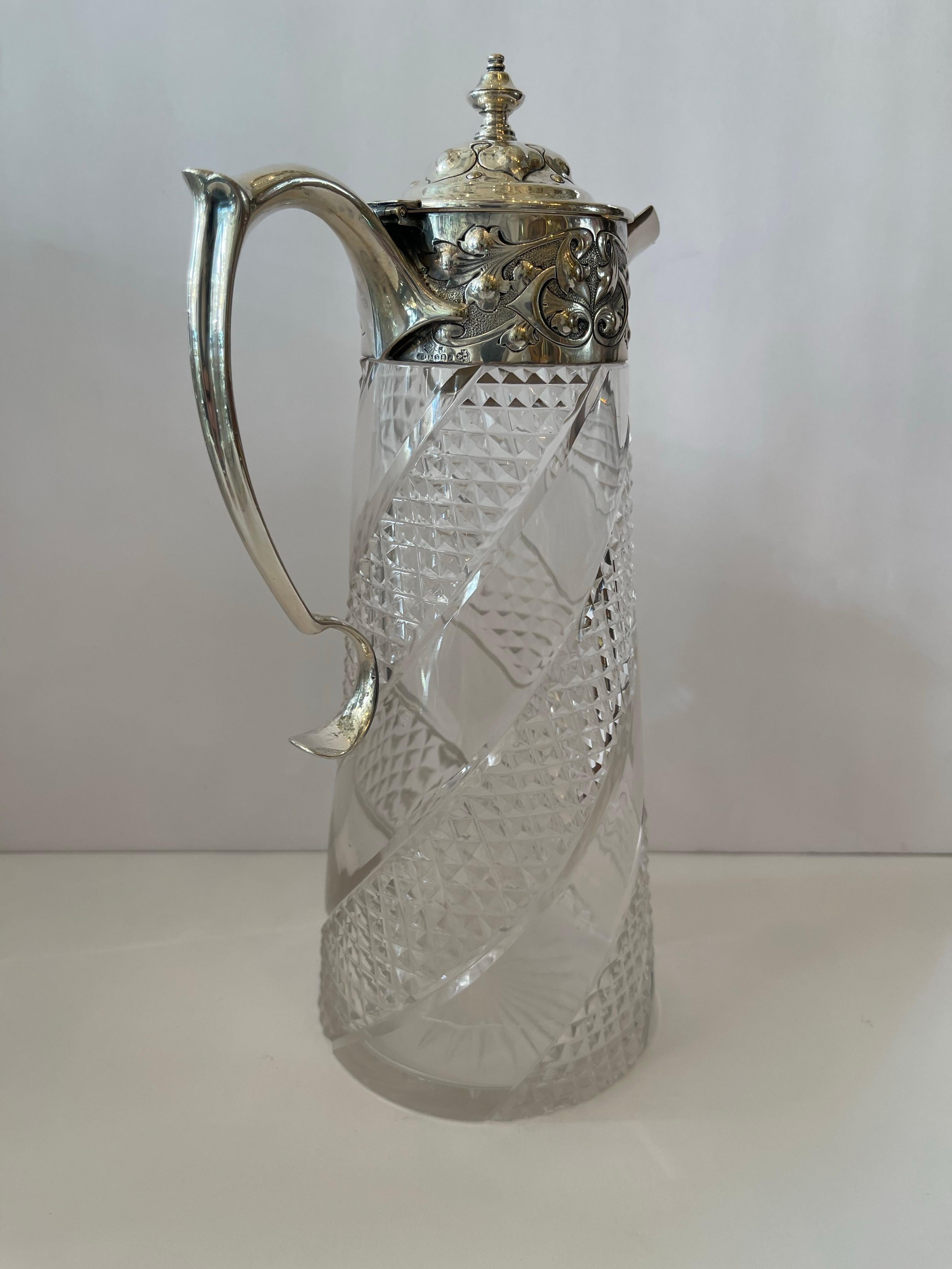 Maravillosa Jarra Decantadora de Agua de Plata de Ley Americana de Cristal Tallado Brillante siglo XX en venta