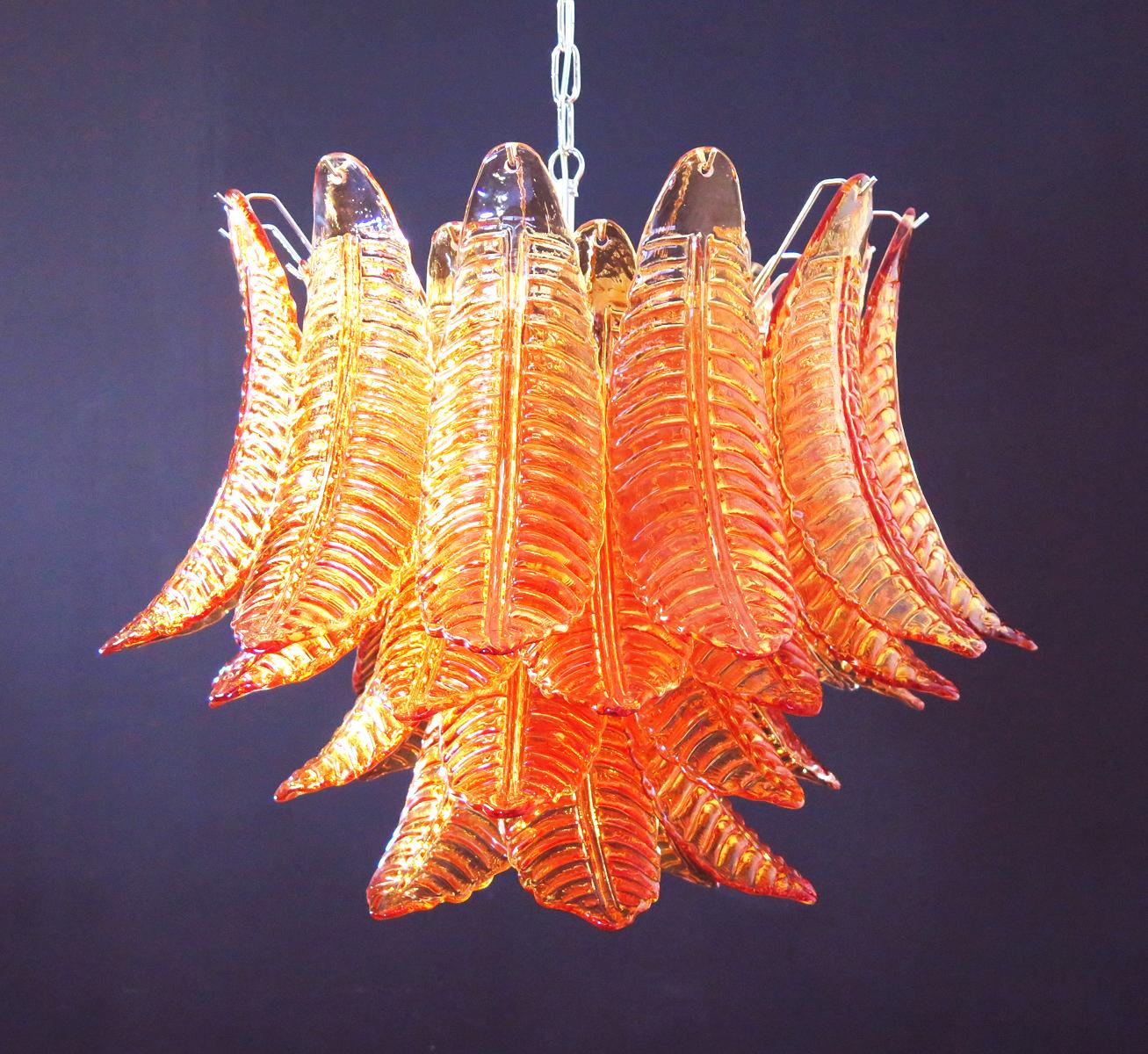 Meraviglioso ed elegante lampadario italiano in vetro di Murano Felci in vendita 5
