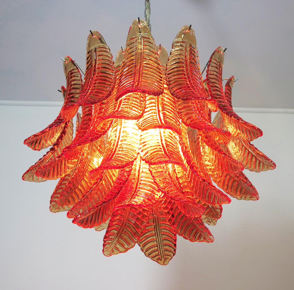 Meraviglioso ed elegante lampadario italiano in vetro di Murano Felci in vendita 1