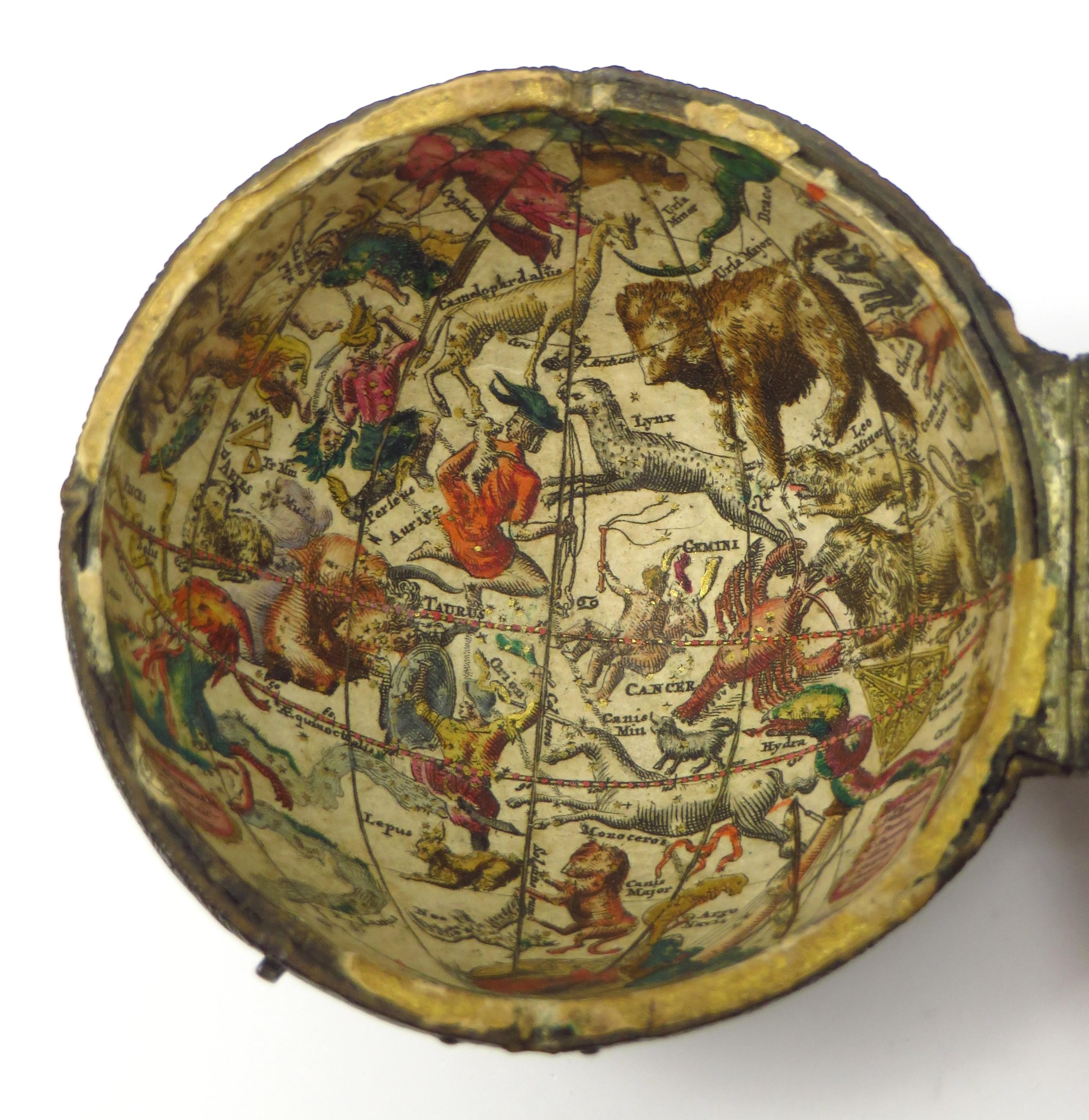 Wonderful and extremely rare Dutch pocketglobe For Sale 4