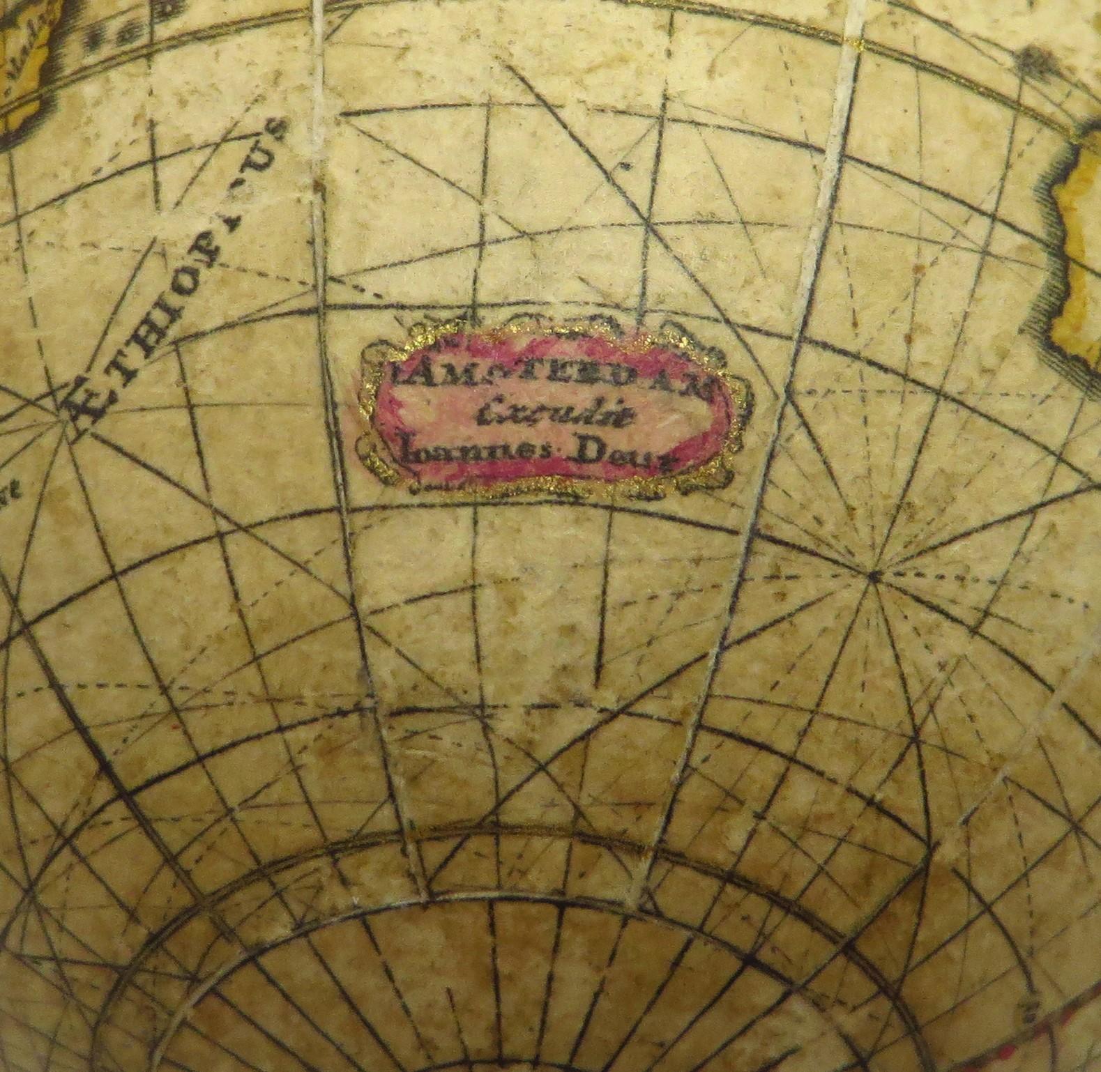 Wonderful and extremely rare Dutch pocketglobe For Sale 10