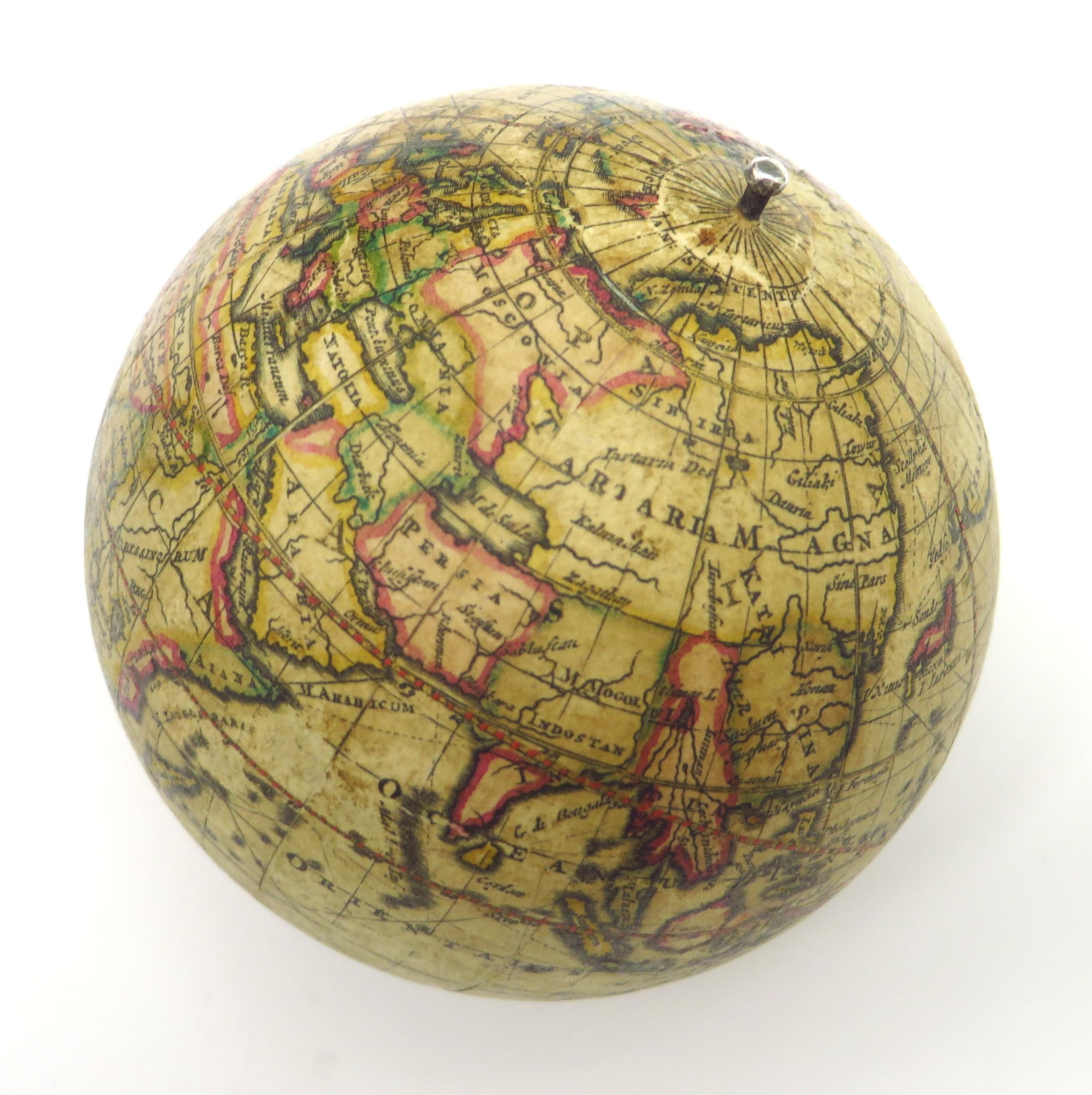 Wonderful and extremely rare Dutch pocketglobe For Sale 13