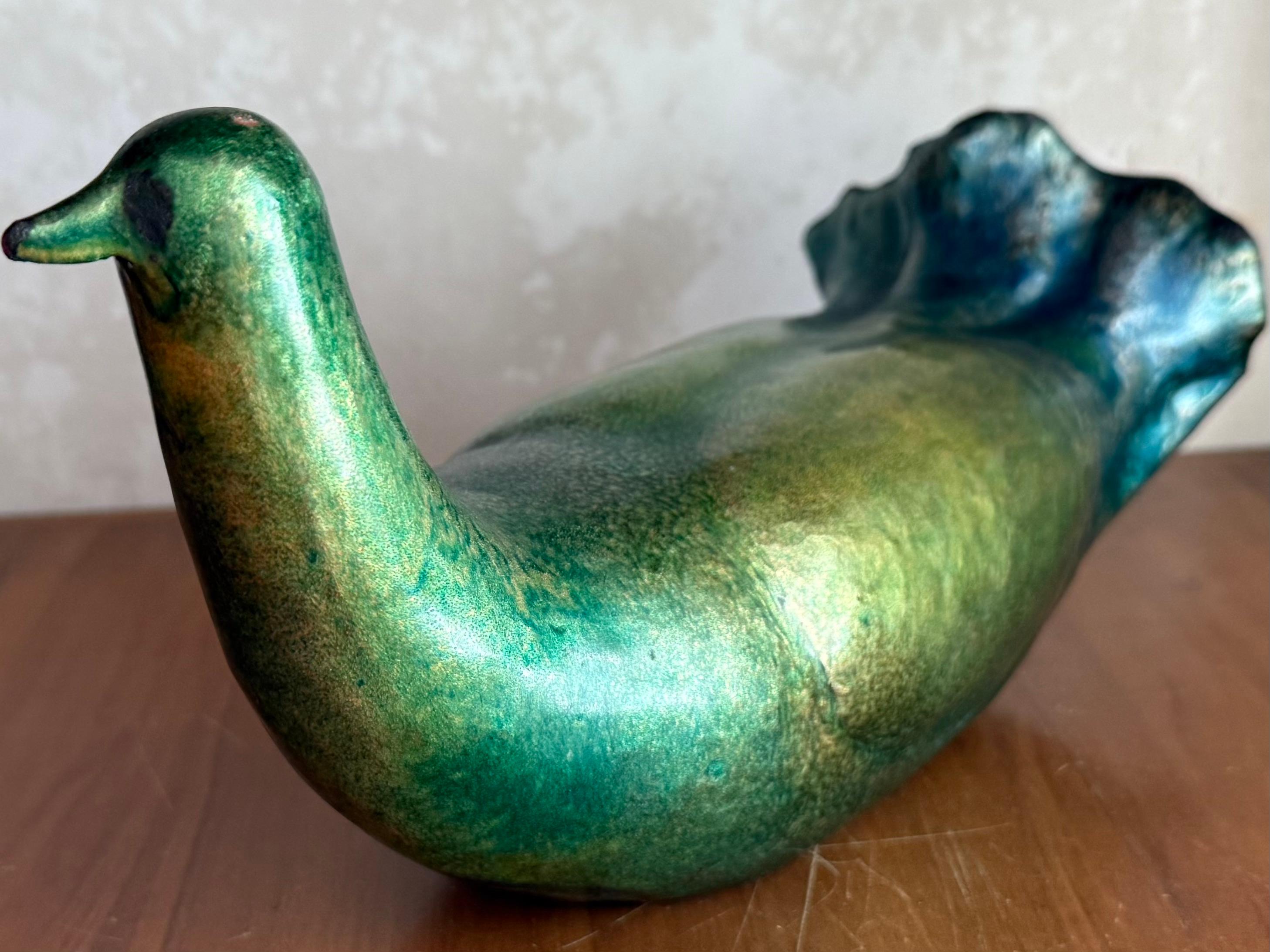 Italiano meravigliosa e rara scultura di colomba de poli in vendita